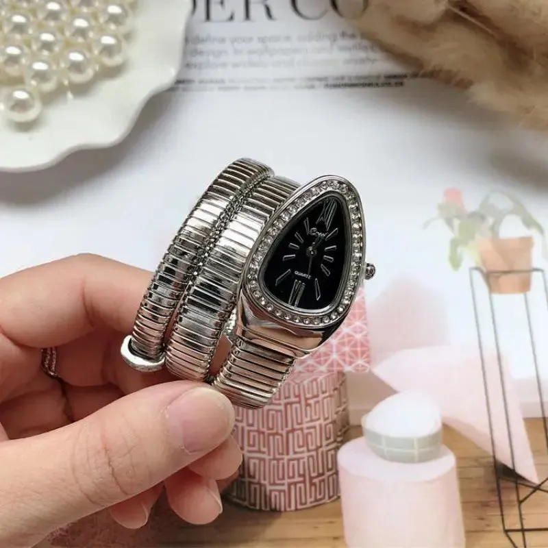 ✨ Luxury Women's Bangle Watch – Elegant, Sleek & High-End ✨