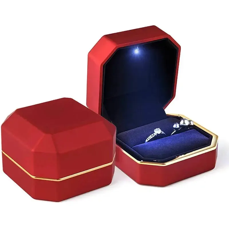 1 Pcs LED Jewelry Ring Box Luxury Rubber Necklace Pendant Gifts Display For Proposal Engagement Wedding