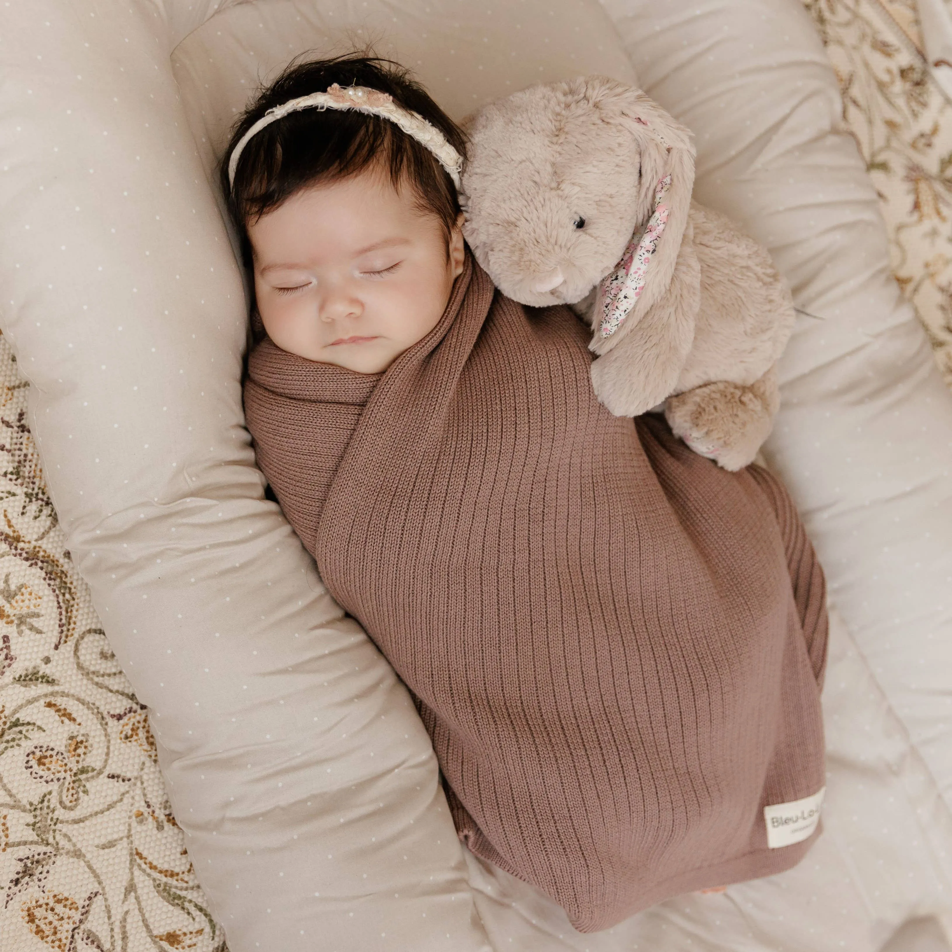 100% Luxury Organic Cotton Ribbed Baby Swaddle Blanket: Bubblegum