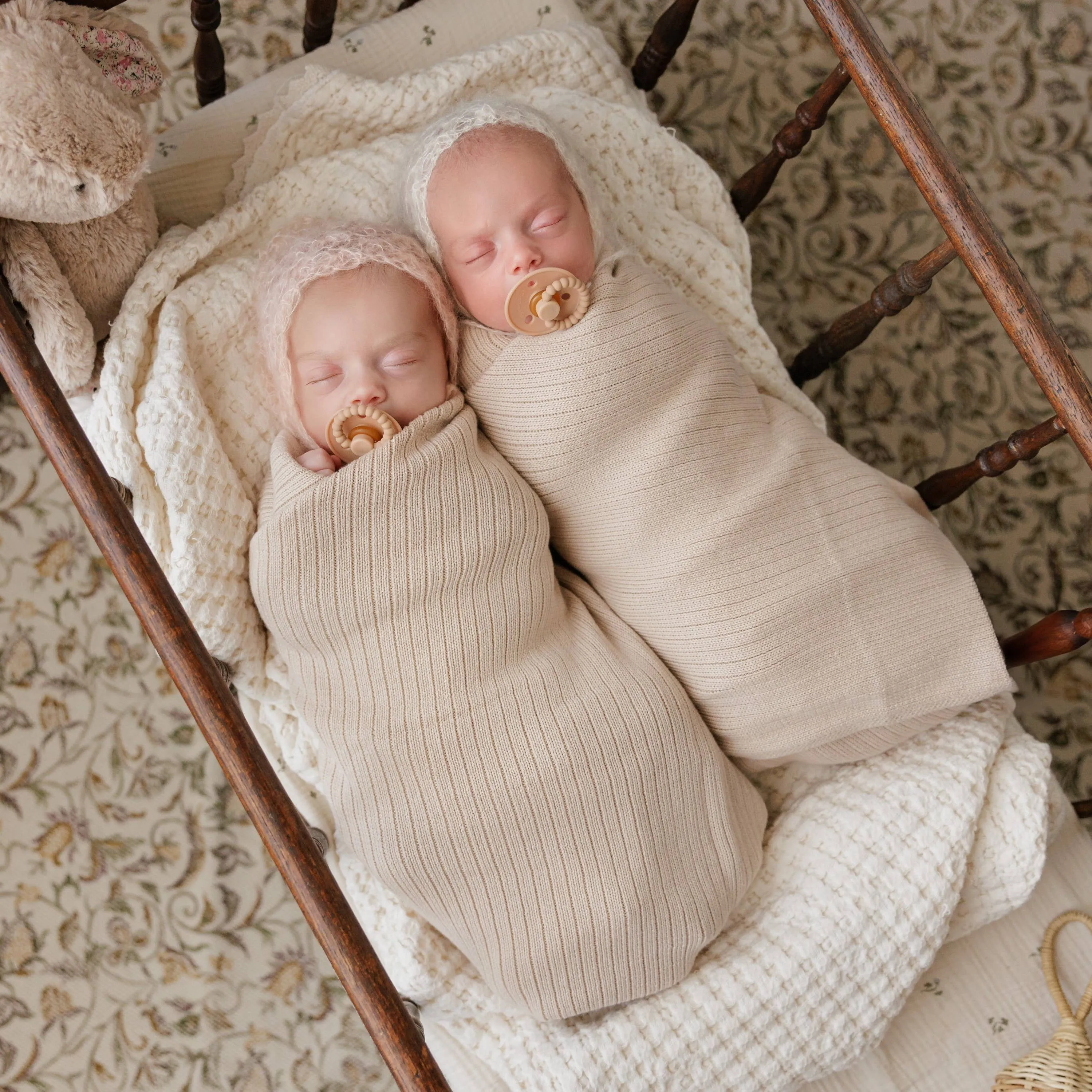 100% Luxury Organic Cotton Ribbed Baby Swaddle Blanket: Bubblegum