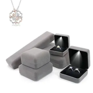 100PCS Wholesale Hot Velvet Ring Personalized Jewelry Box with LED Light