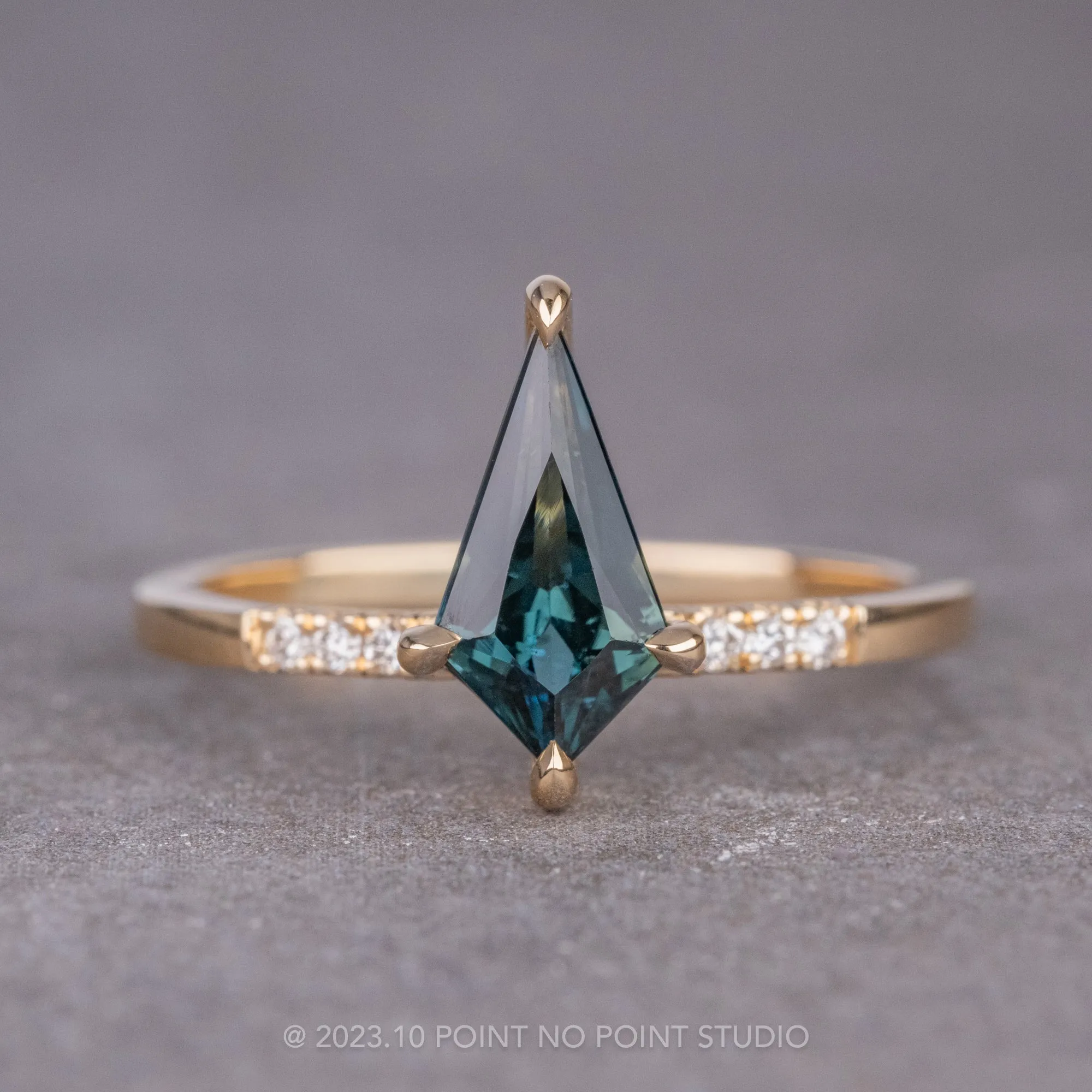 1.72 Carat Teal Kite Sapphire Engagement Ring, Jules Setting, 14K Yellow Gold