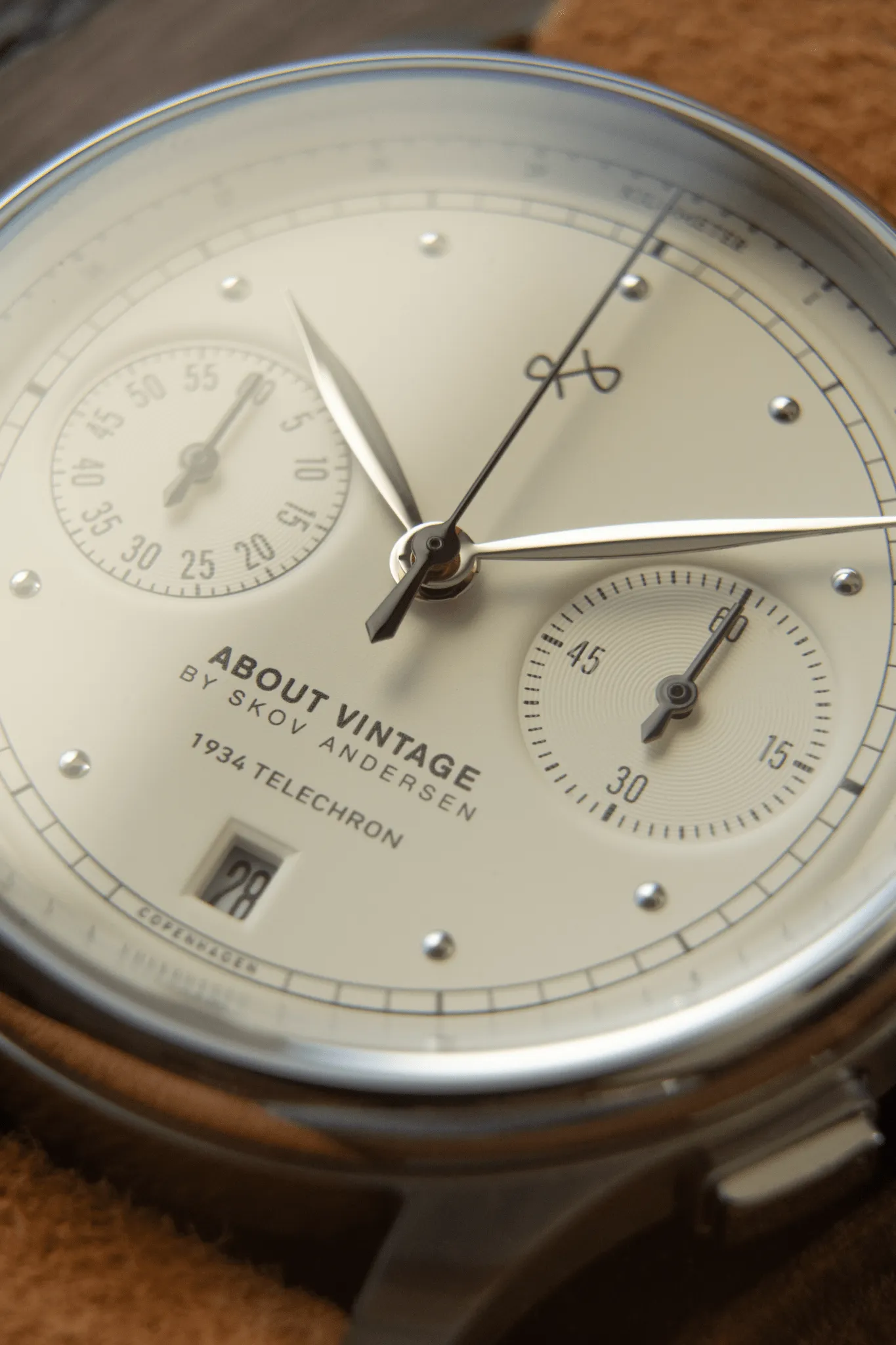 1934 Telechron, Steel / Off White (B)