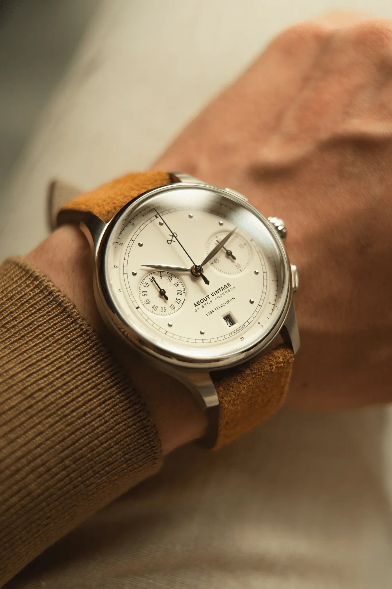 1934 Telechron, Steel / Off White (B)