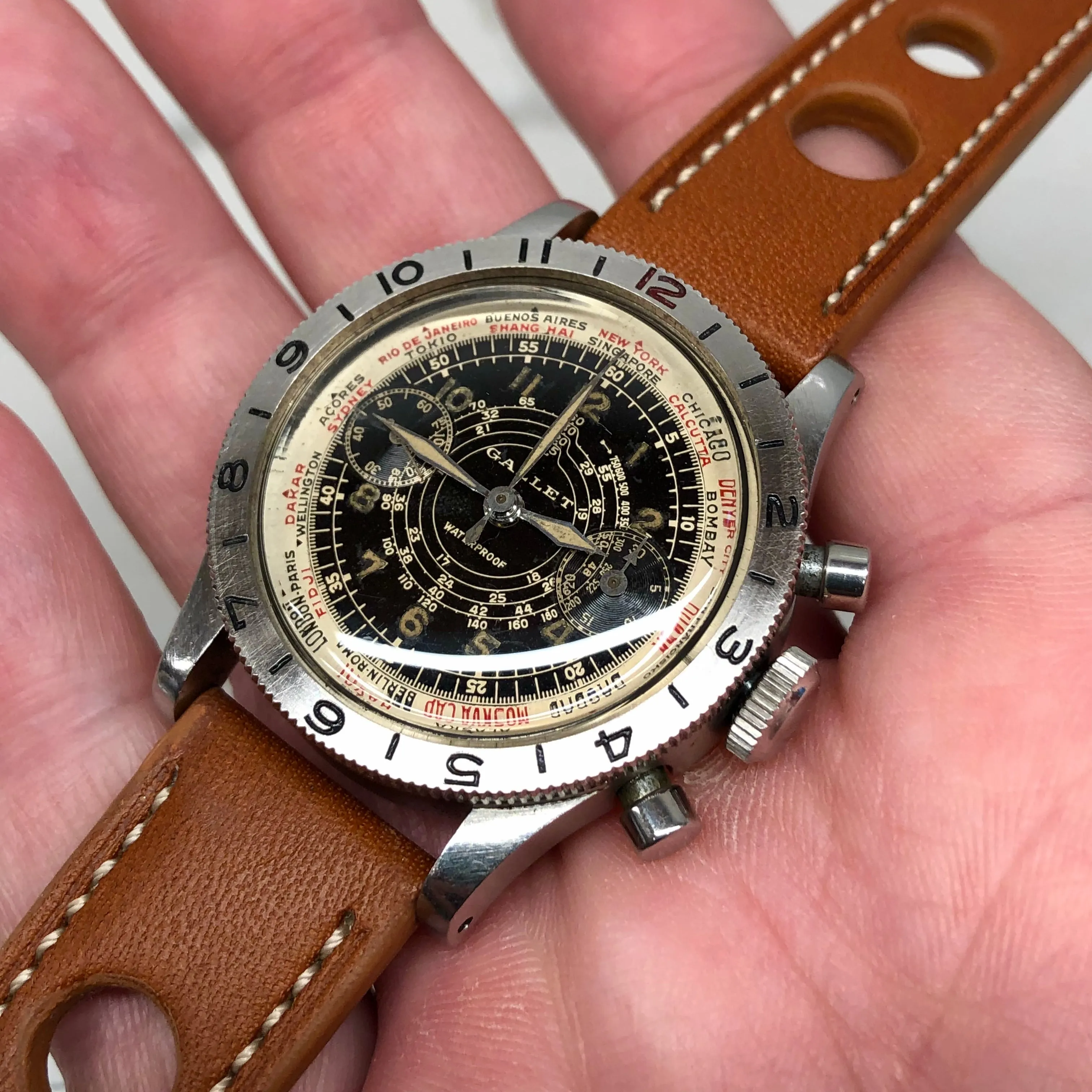 1940s Gallet Flying Officer Truman Black Dial Steel Clamshell Chronograph Valjoux 150 Wristwatch
