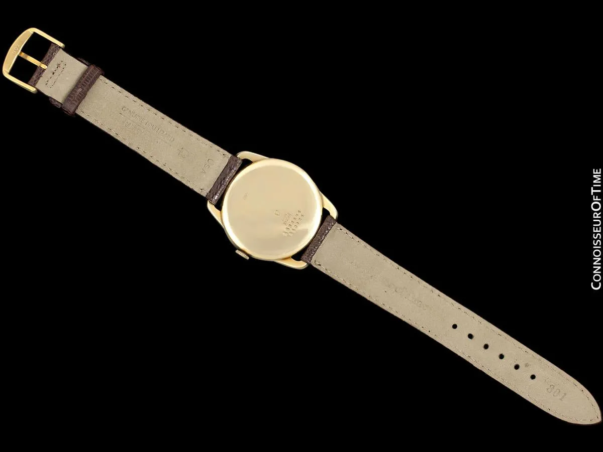 1947 Universal Geneve Vintage Mens Full Size Dress Watch - 18K Gold