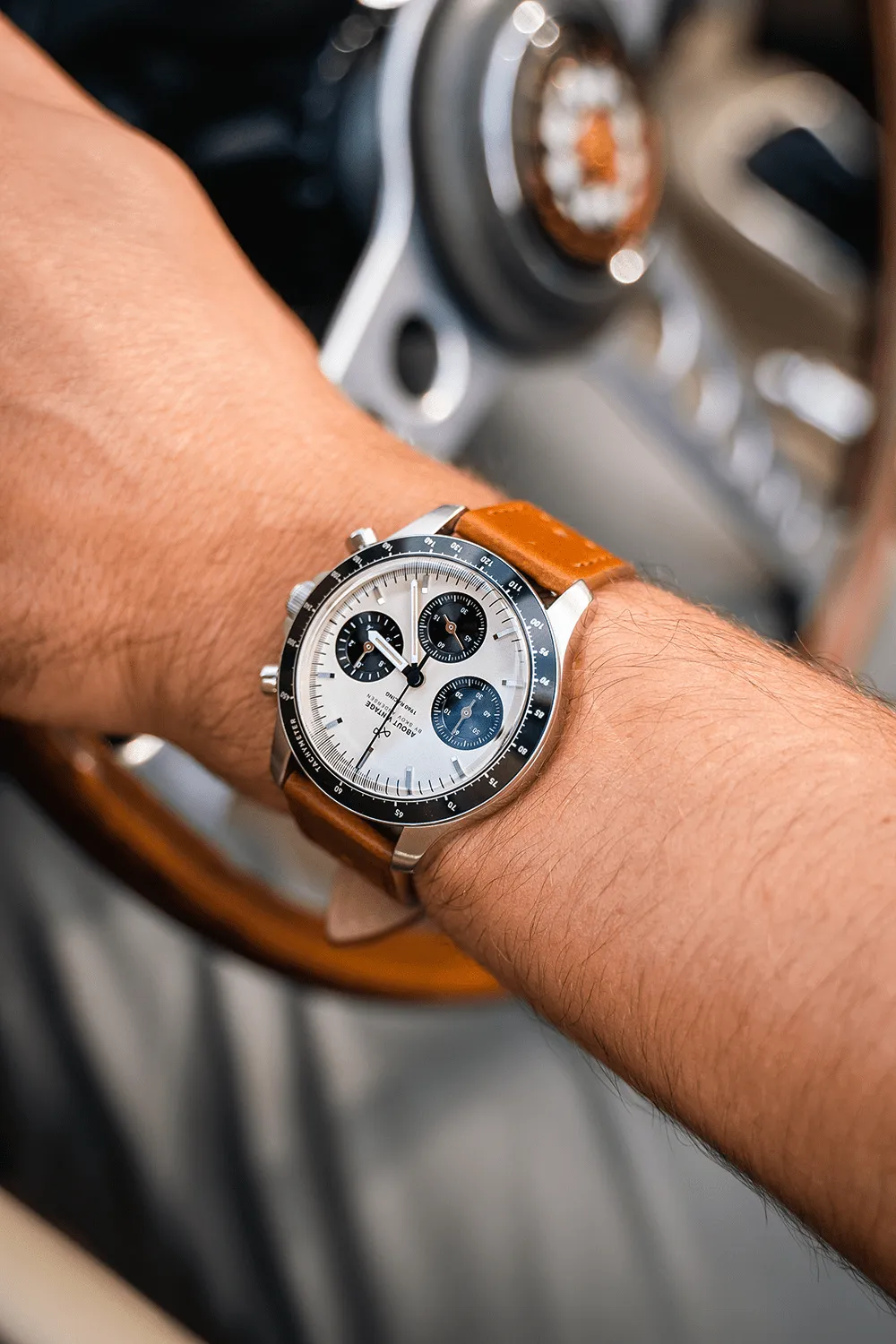 1960 Racing Chronograph, Steel / Off White & Black (B)