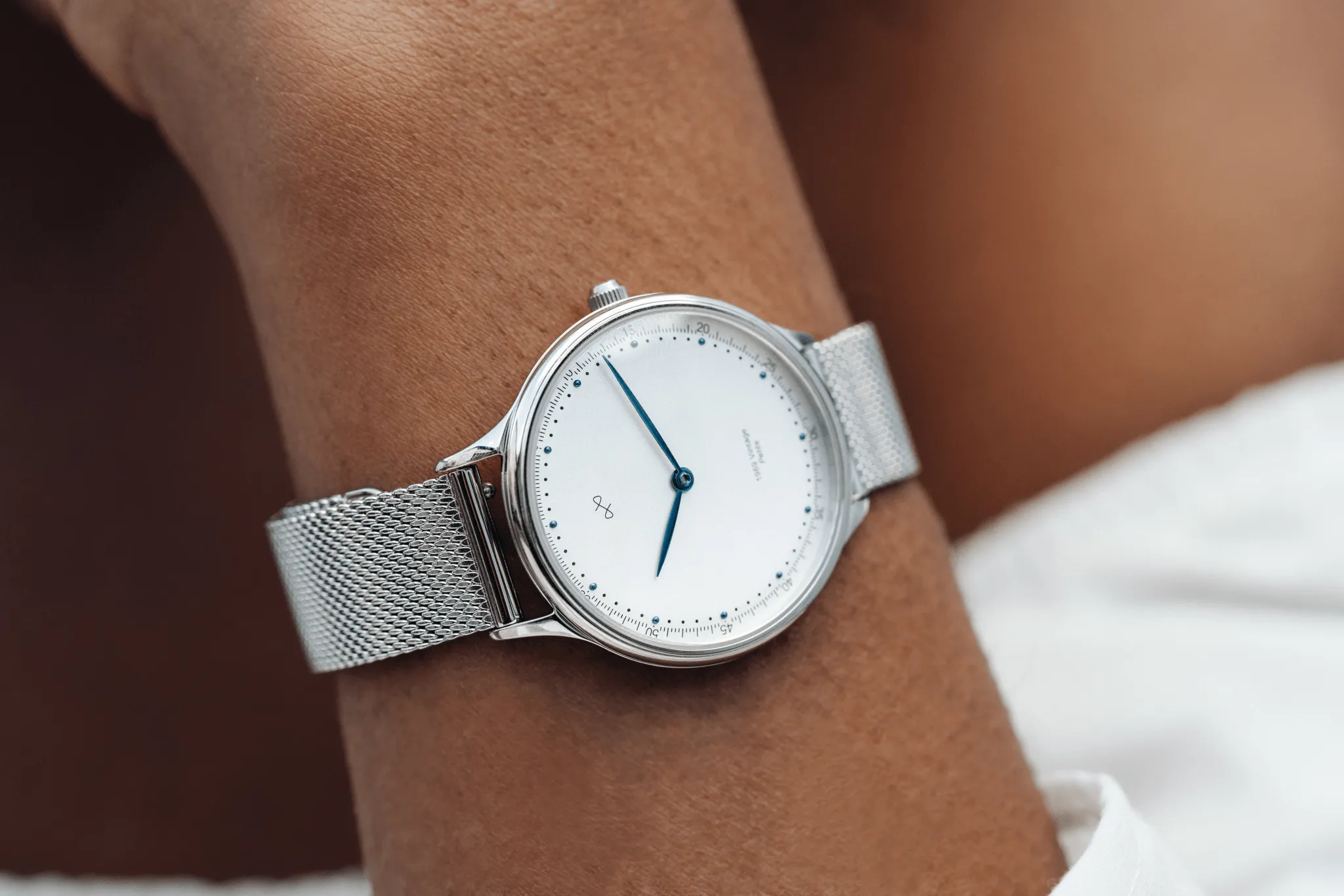 1969 Petite, Steel / White (B)