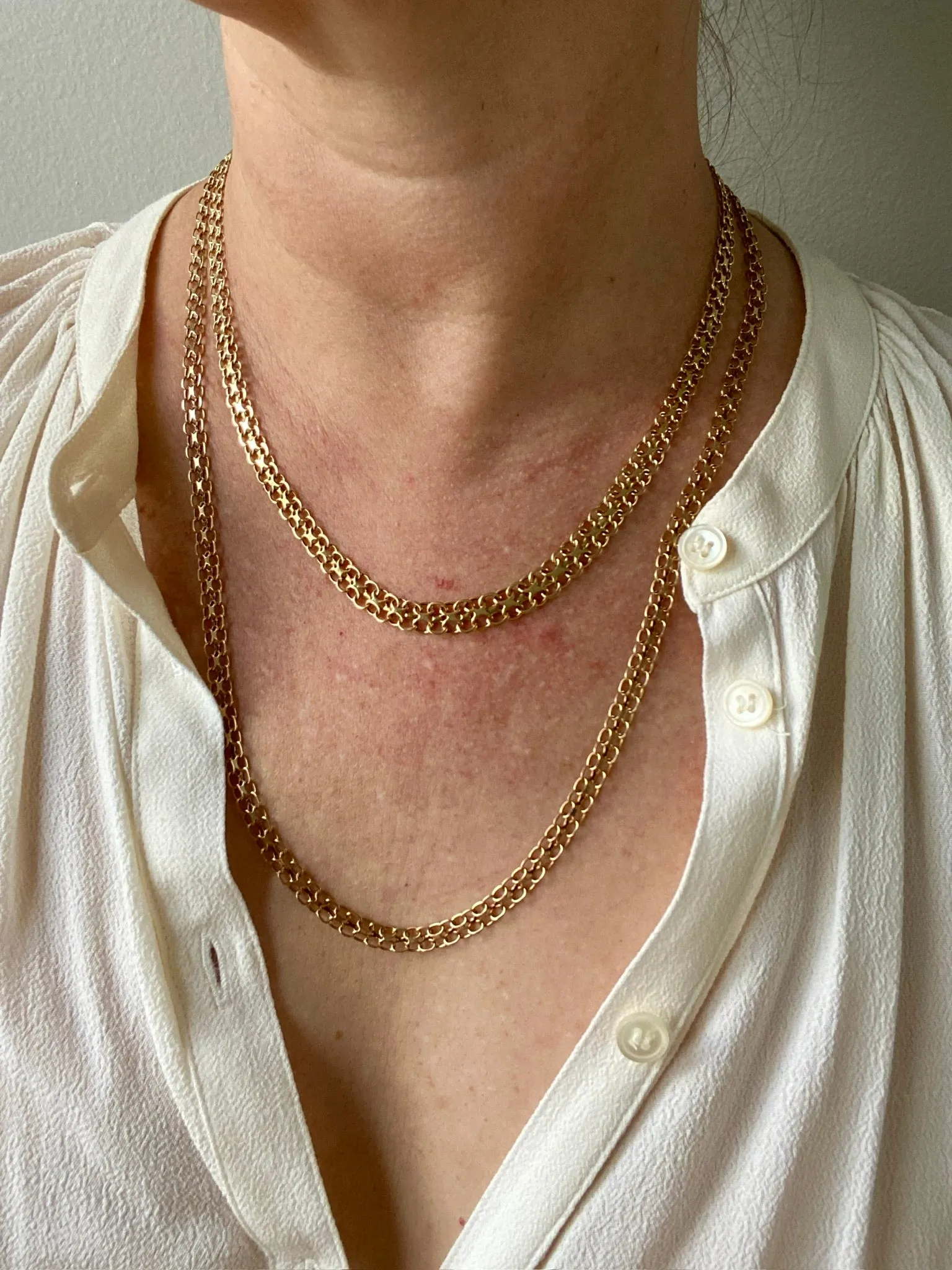 1973 Graduated width x link necklace in 18k gold - 18.5 inch length