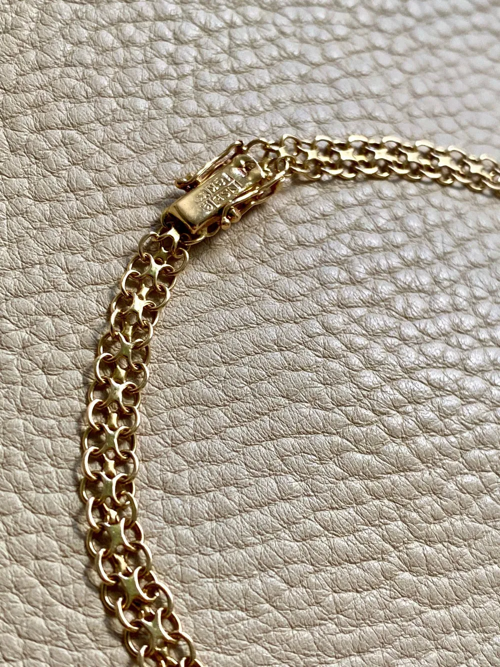 1973 Graduated width x link necklace in 18k gold - 18.5 inch length