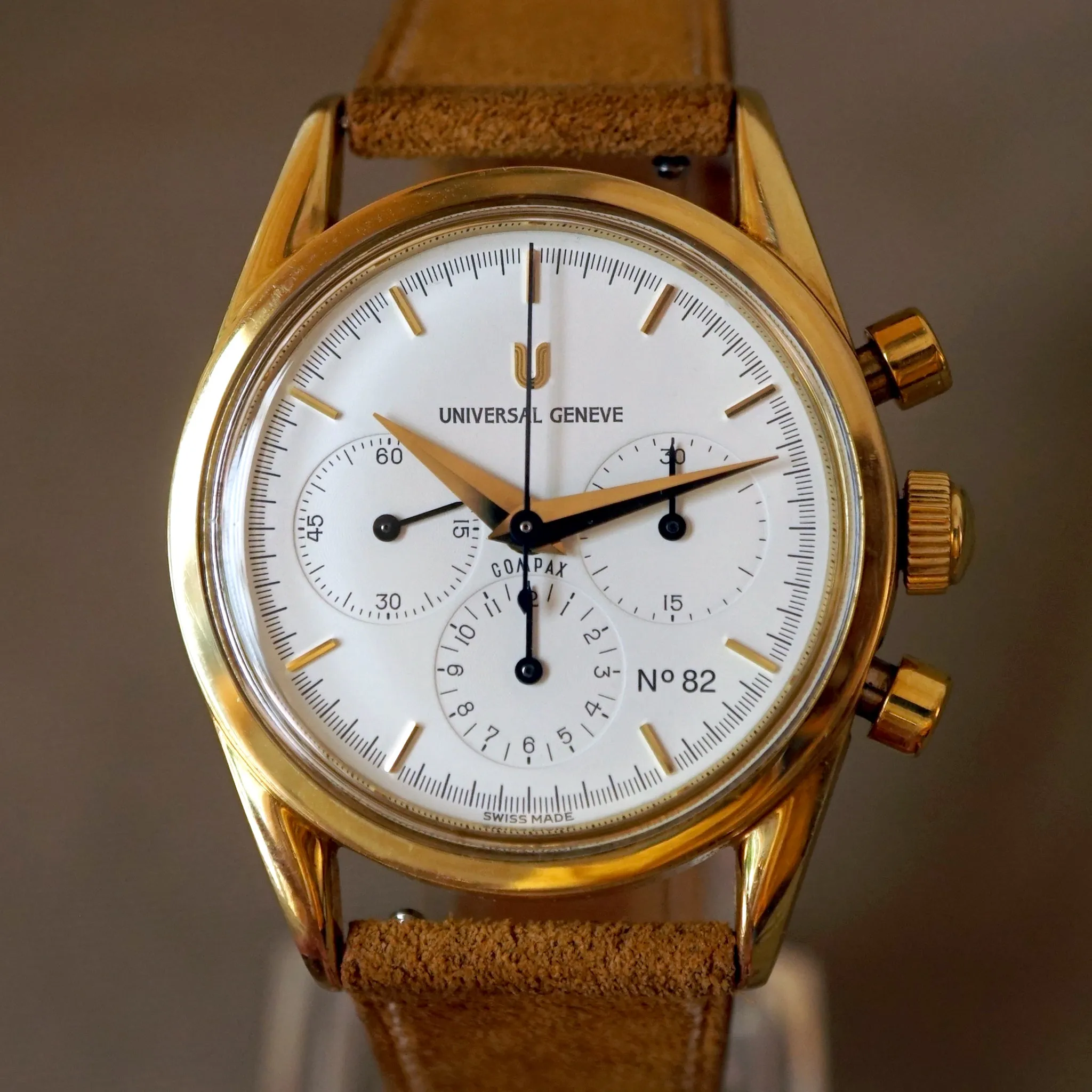 1993 UNIVERSAL GENEVE COMPAX 18K YG 184450 CHRONOGRAPH WATCH