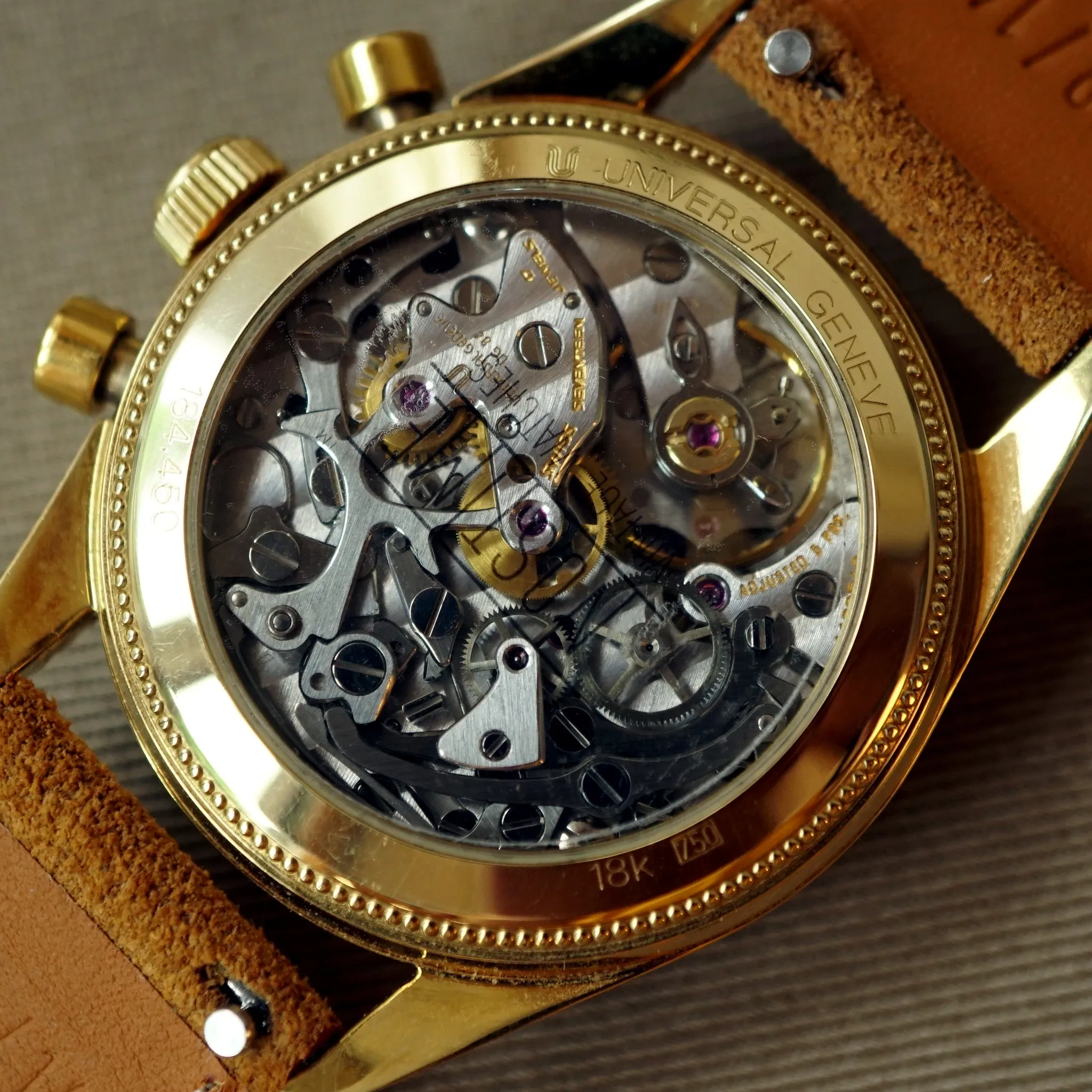 1993 UNIVERSAL GENEVE COMPAX 18K YG 184450 CHRONOGRAPH WATCH