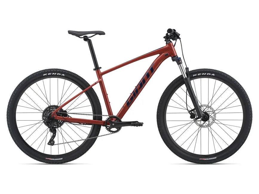 2021 Giant Talon 2  - In Store Pick Up Only