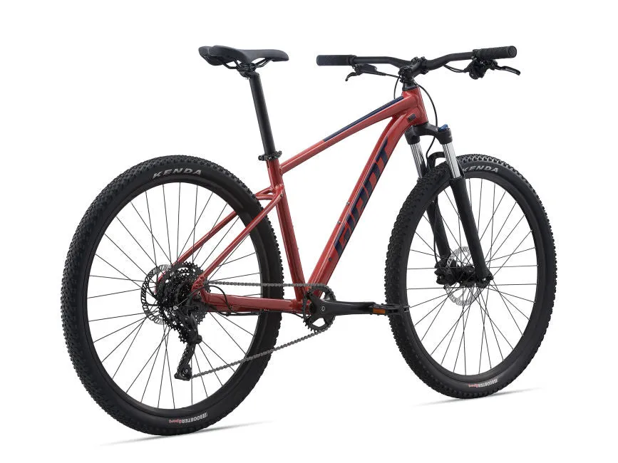2021 Giant Talon 2  - In Store Pick Up Only