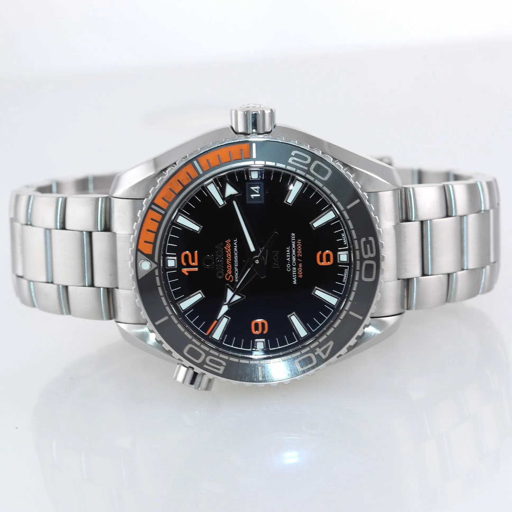 2021 MINT Omega Seamaster Planet Ocean 43.5mm 215.30.44.21.01.002 Ceramic Watch