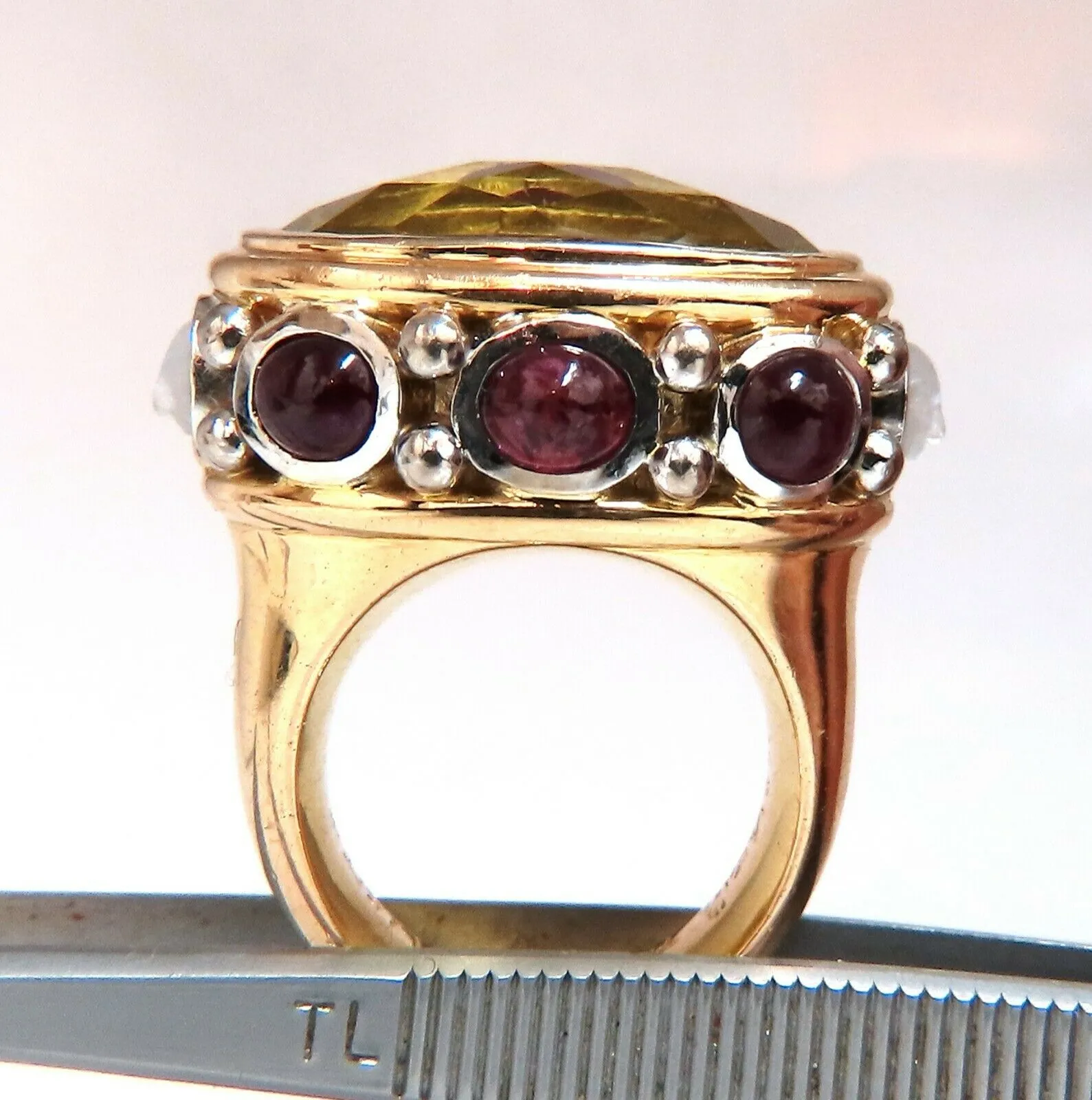 25ct Natural Lemon Quartz Vintage Ring 19 Karat Vintage Middle East 52 Gram