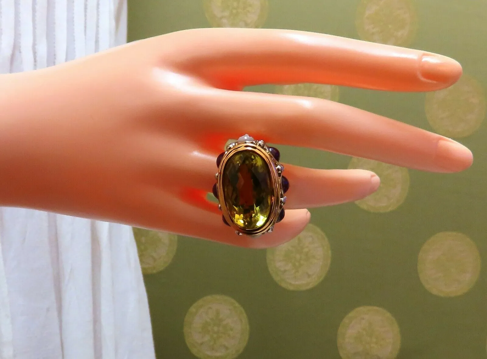 25ct Natural Lemon Quartz Vintage Ring 19 Karat Vintage Middle East 52 Gram