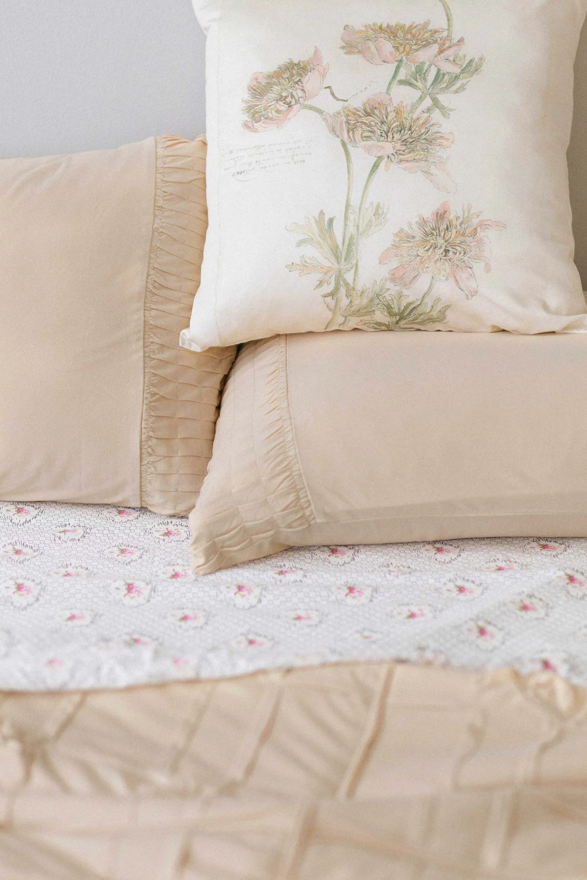 3 Branches with Flowers cushion cover *organic cotton