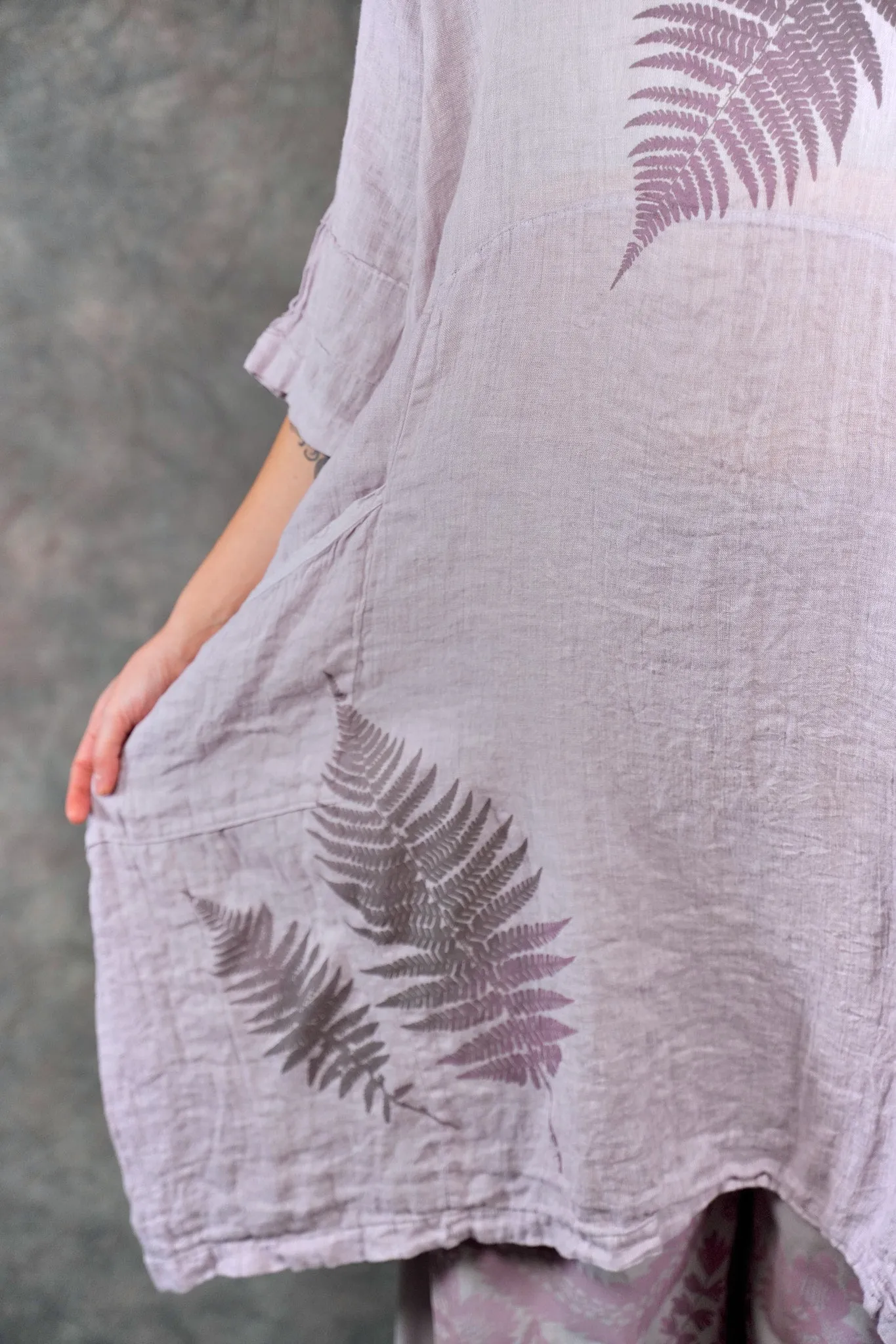 7114 Wave Dress Vintage Quartz-P