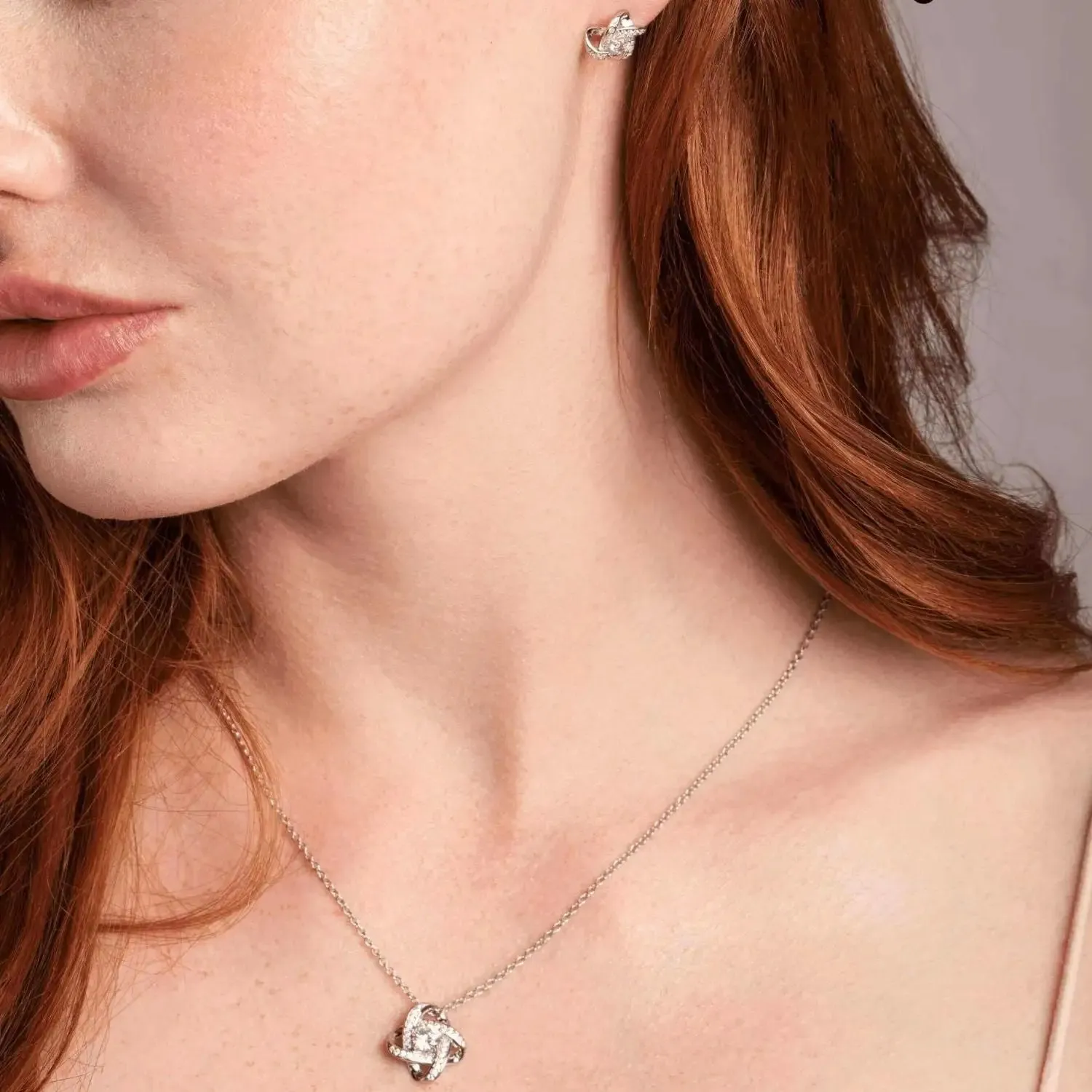 A Special Daughter-in-Law - Love Knot Necklace - DIL3