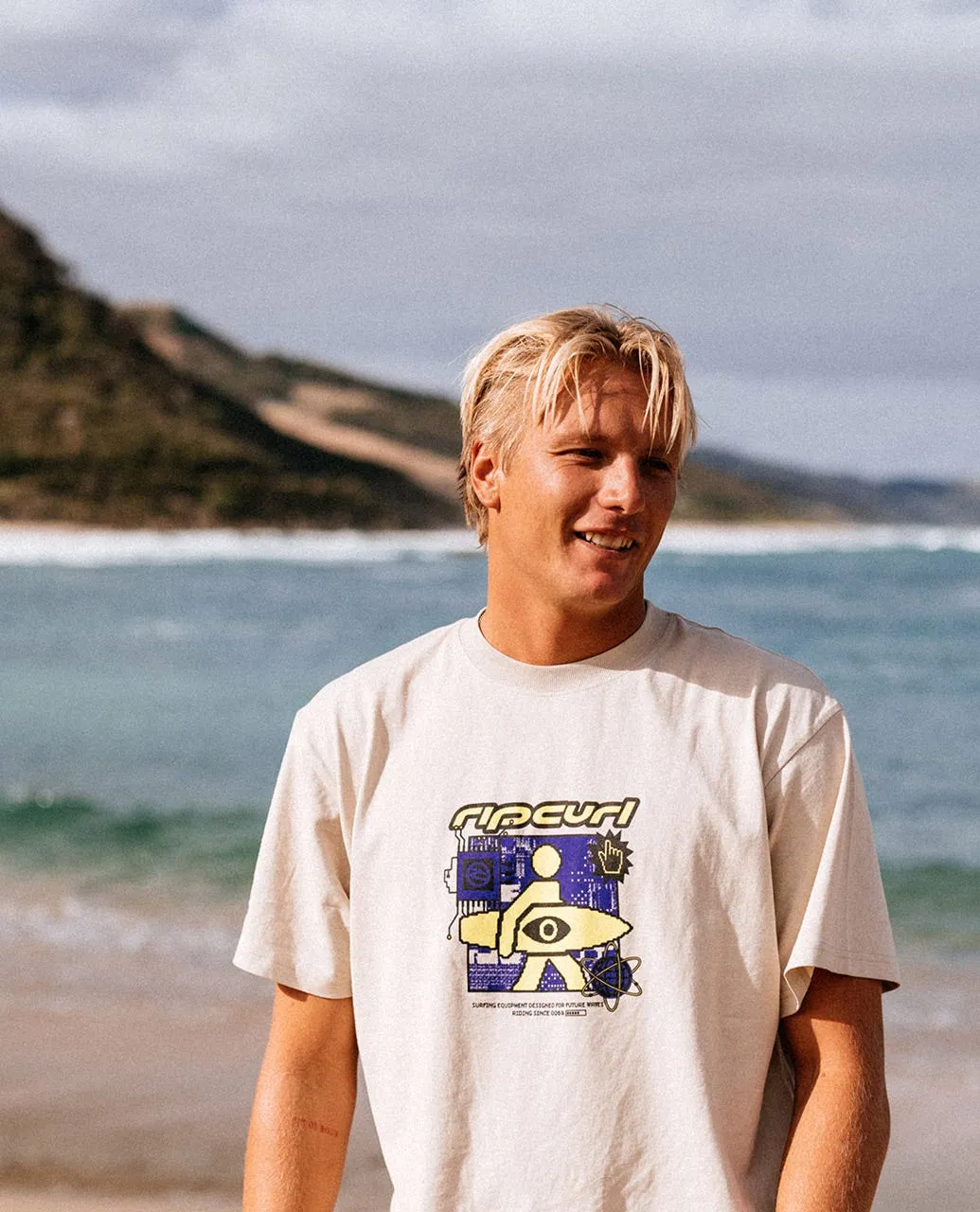ARCHIVE SUPERCOMP CPU TEE - VINTAGE WHITE