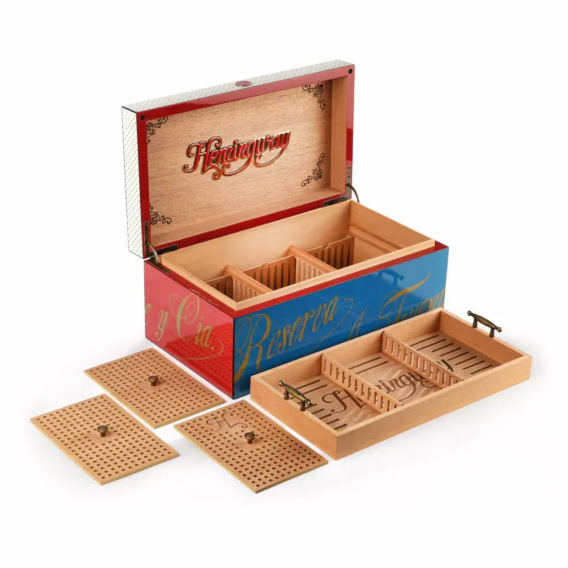 ARTURO FUENTE HEMINGWAY HUMIDOR