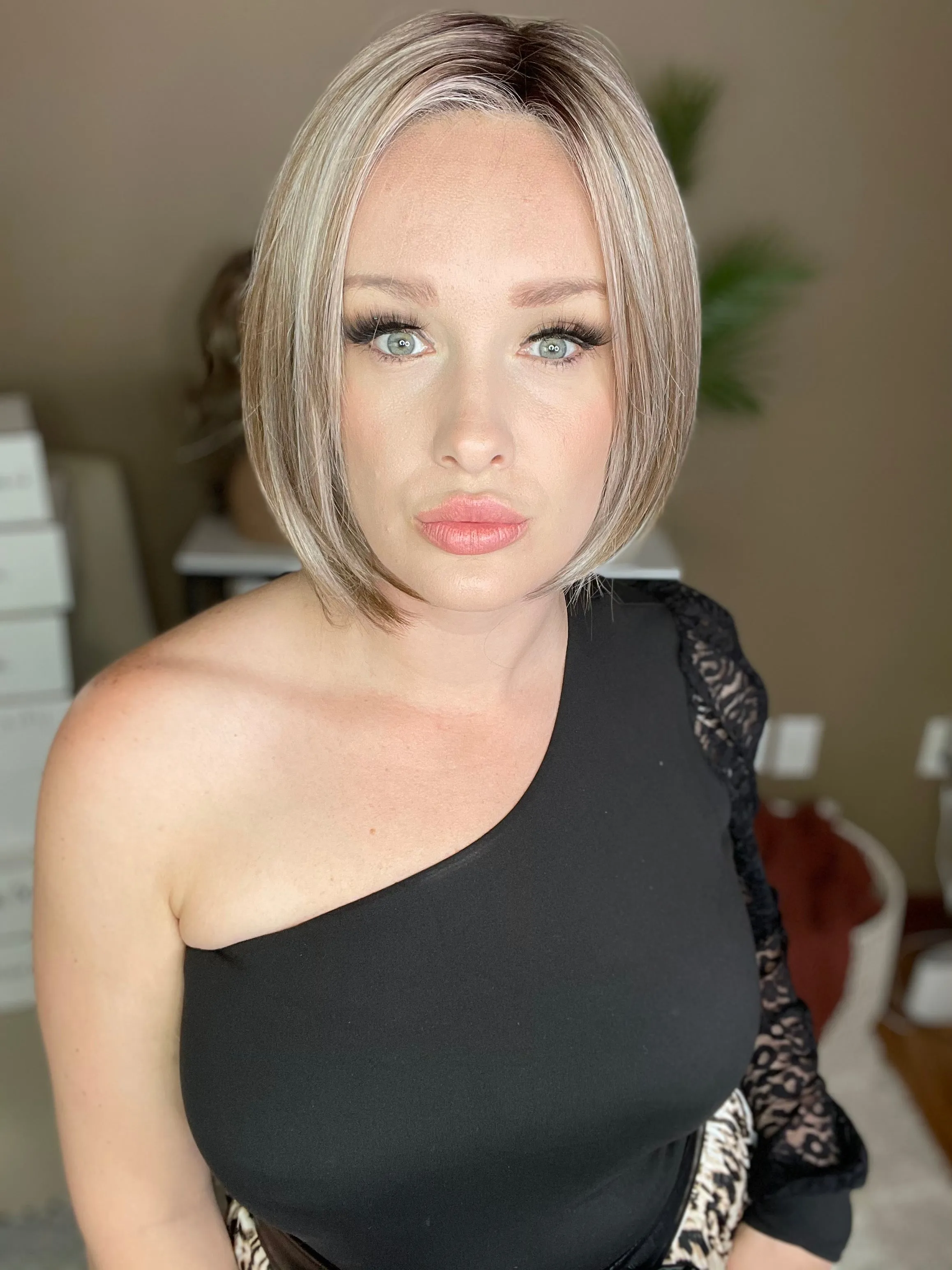 Bailey Ash Handtied