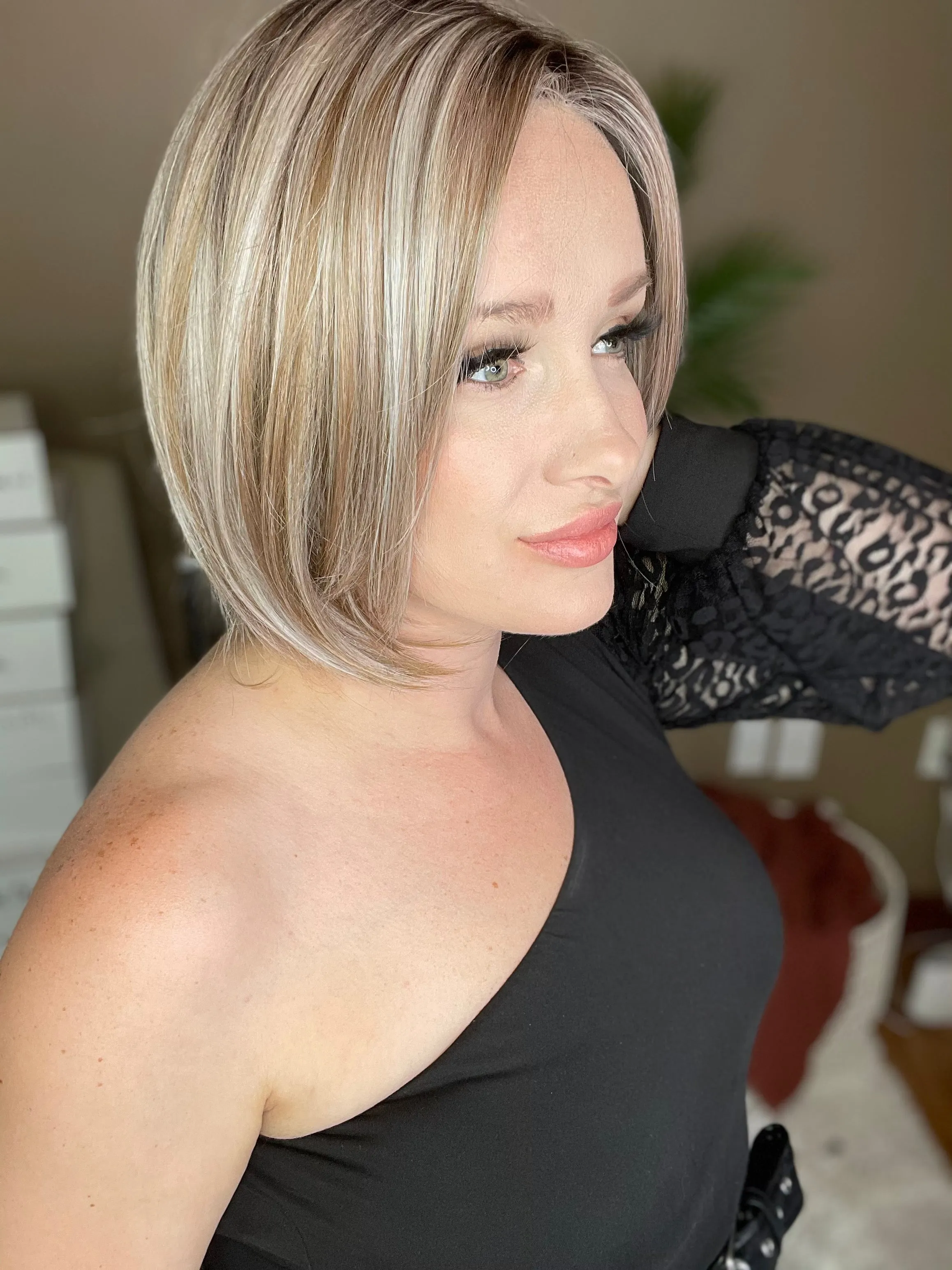 Bailey Ash Handtied