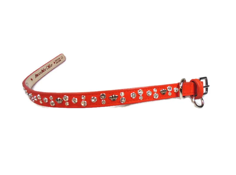 Bella Leather Dog Collar with Jewels and Crowns Cluster