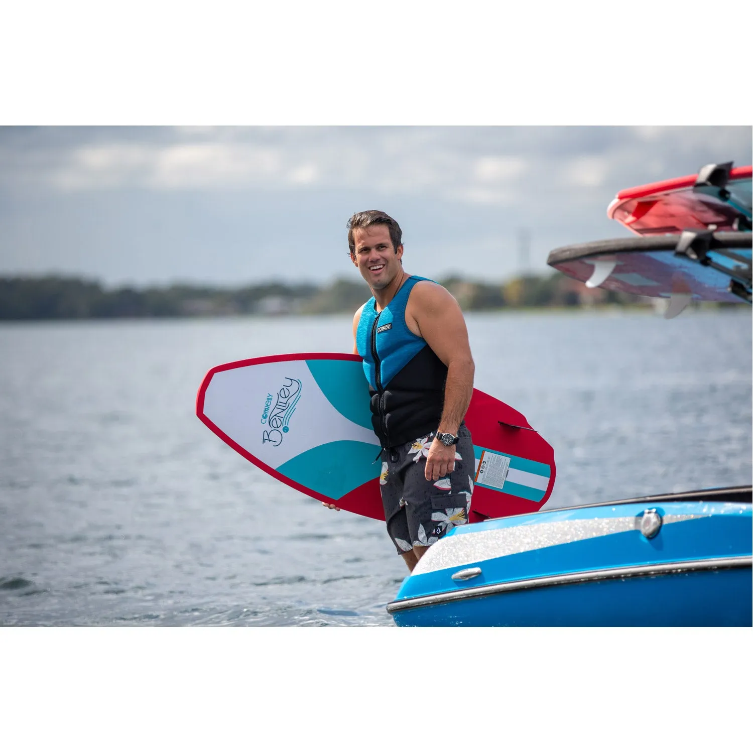 Bentley Wake Surf 2022