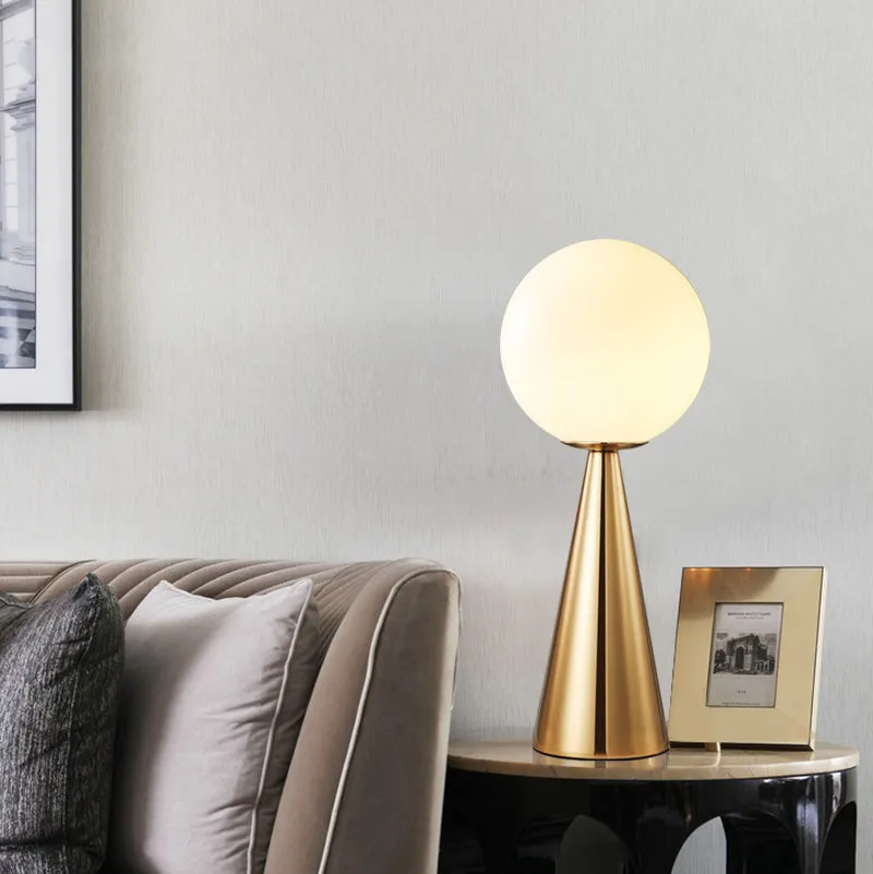 Bilia Glass Bolle Table Lamp
