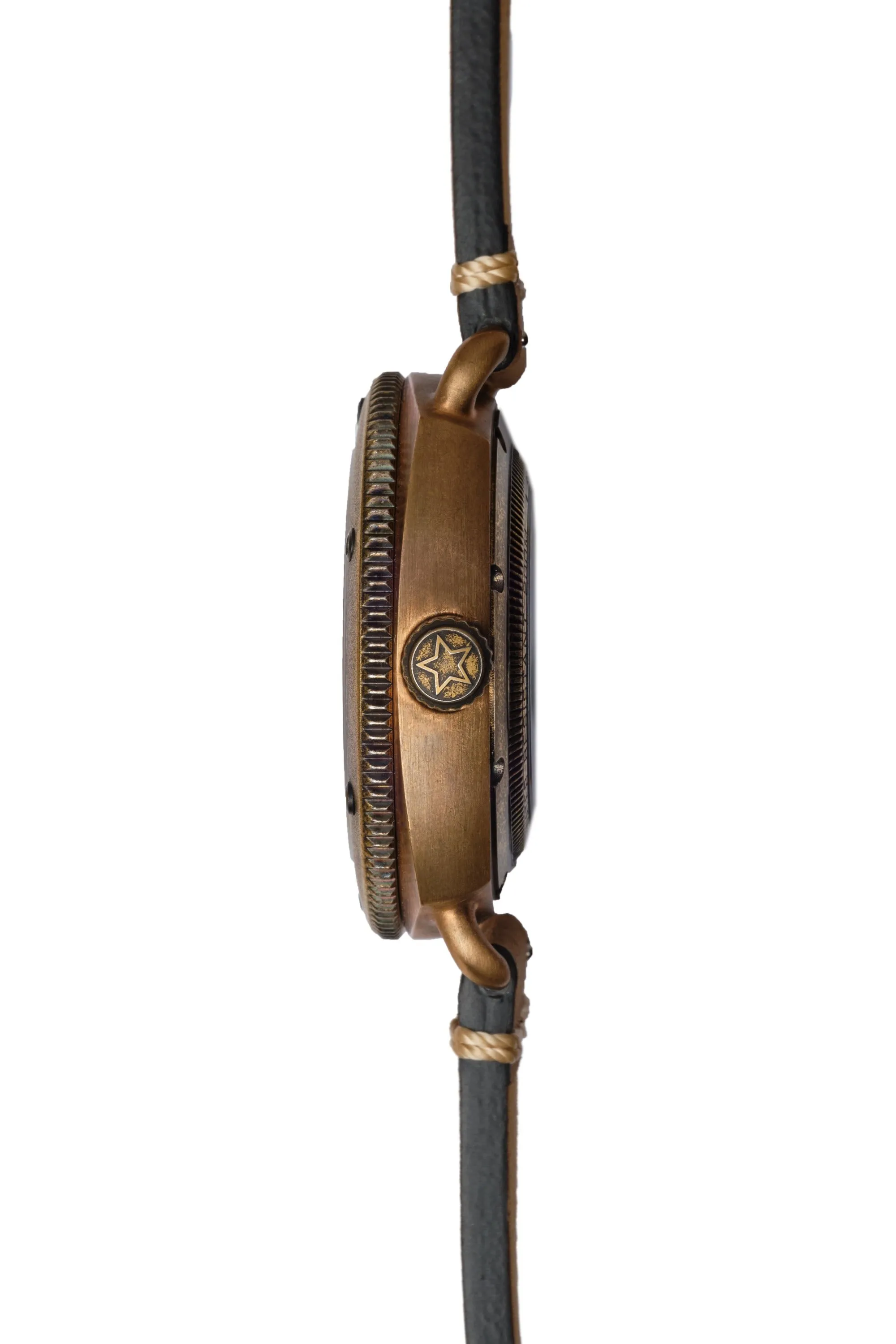 Bronze Defender 200M. Deep Blue Dial. Black Leather Strap. 45mm. SG-0609-05