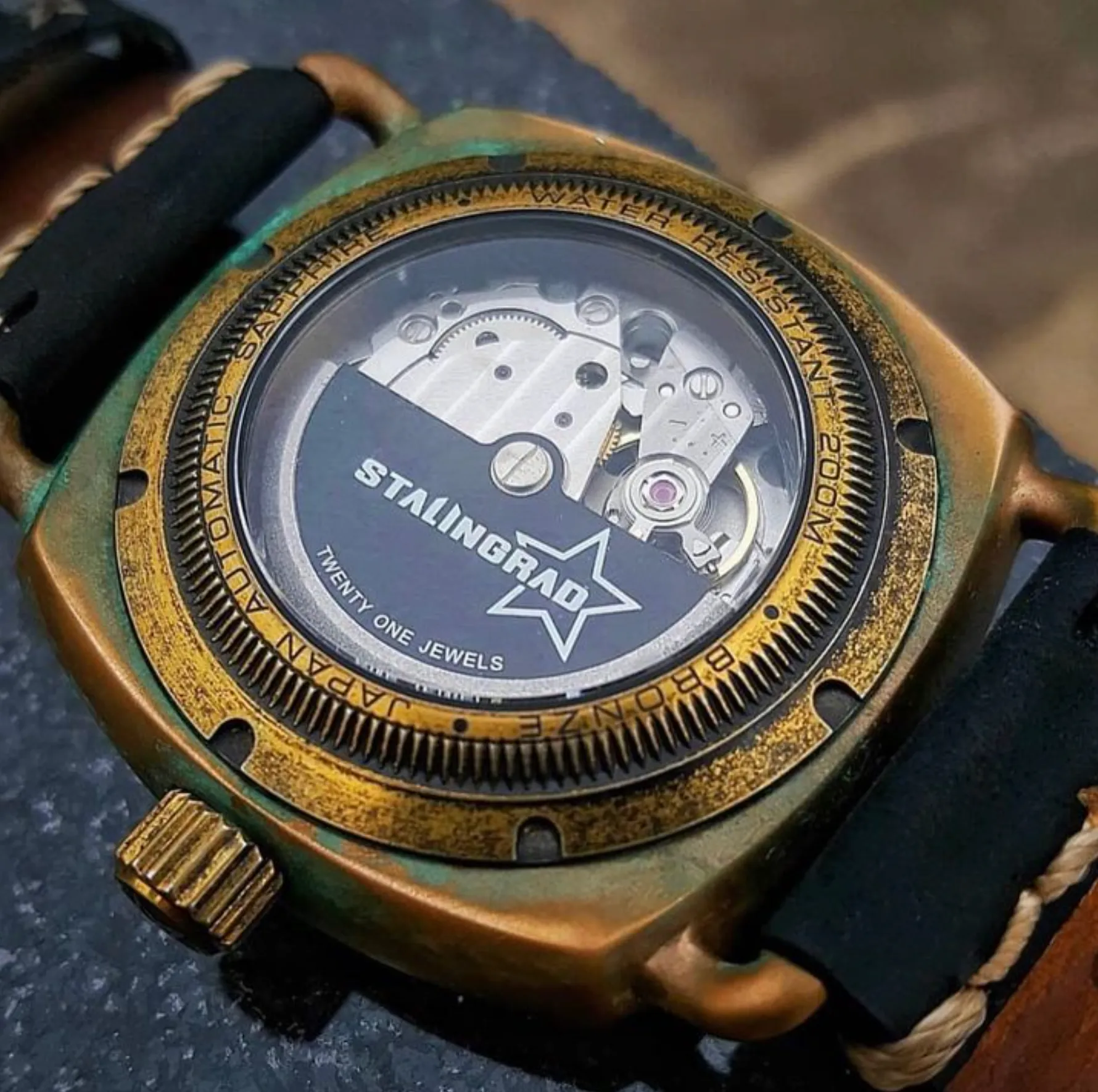 Bronze Defender 200M. Deep Blue Dial. Black Leather Strap. 45mm. SG-0609-05