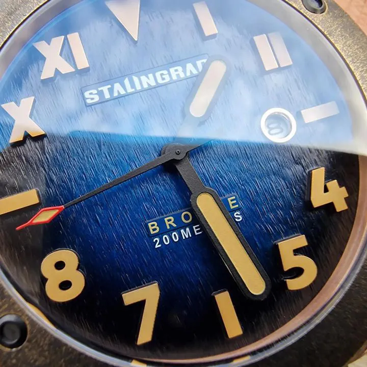 Bronze Defender 200M. Deep Blue Dial. Black Leather Strap. 45mm. SG-0609-05