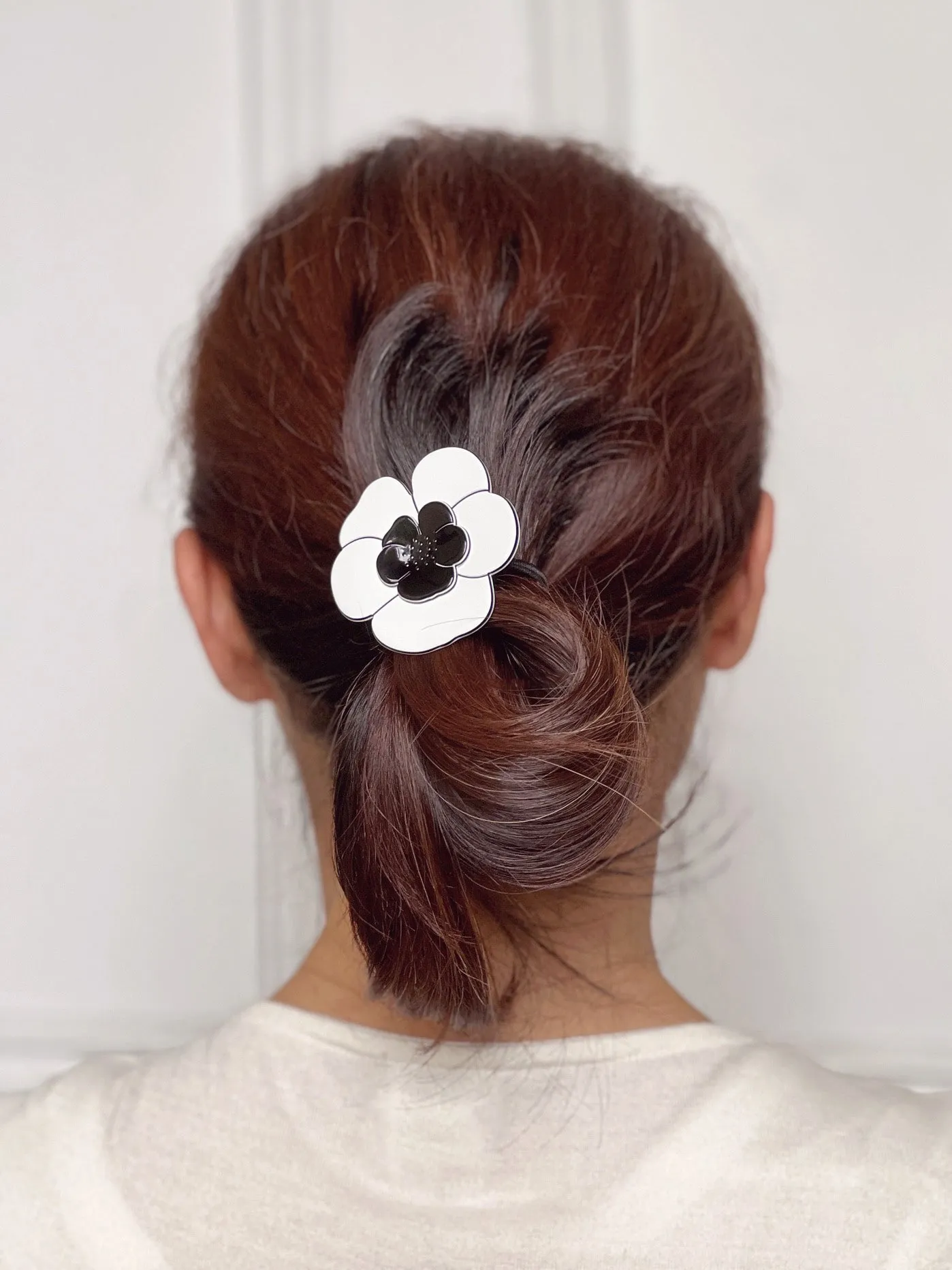 Camellia Pearl Black White Hair Tie