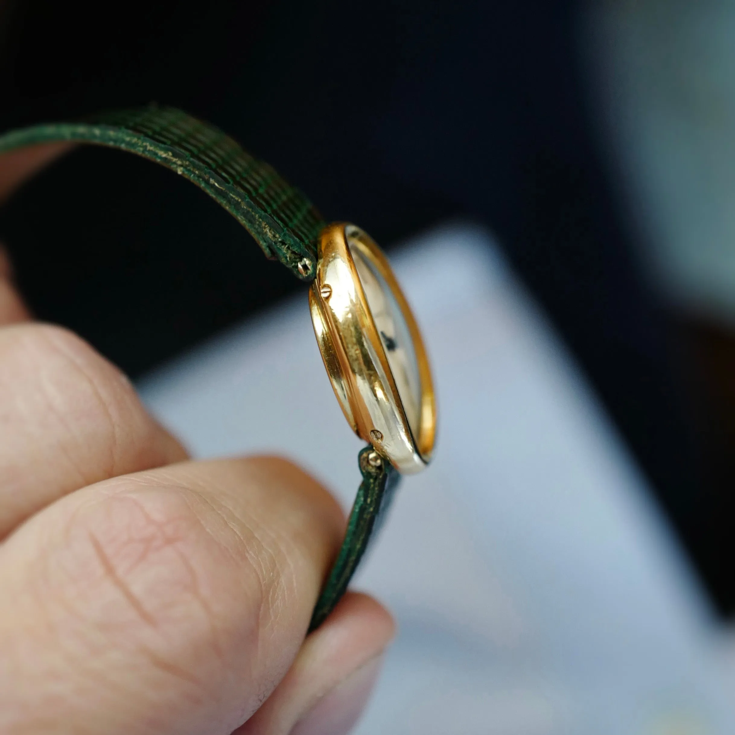 Cartier Yellow Gold London Baignoire (New Arrival)