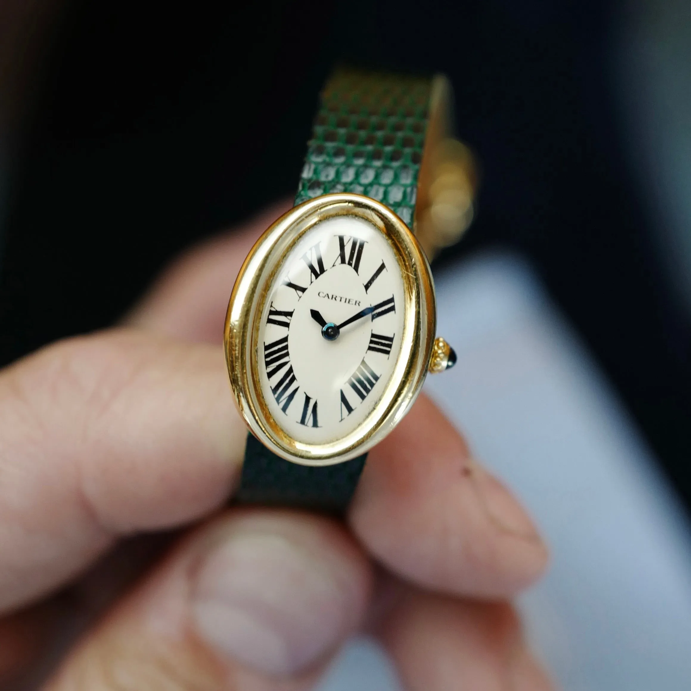 Cartier Yellow Gold London Baignoire (New Arrival)