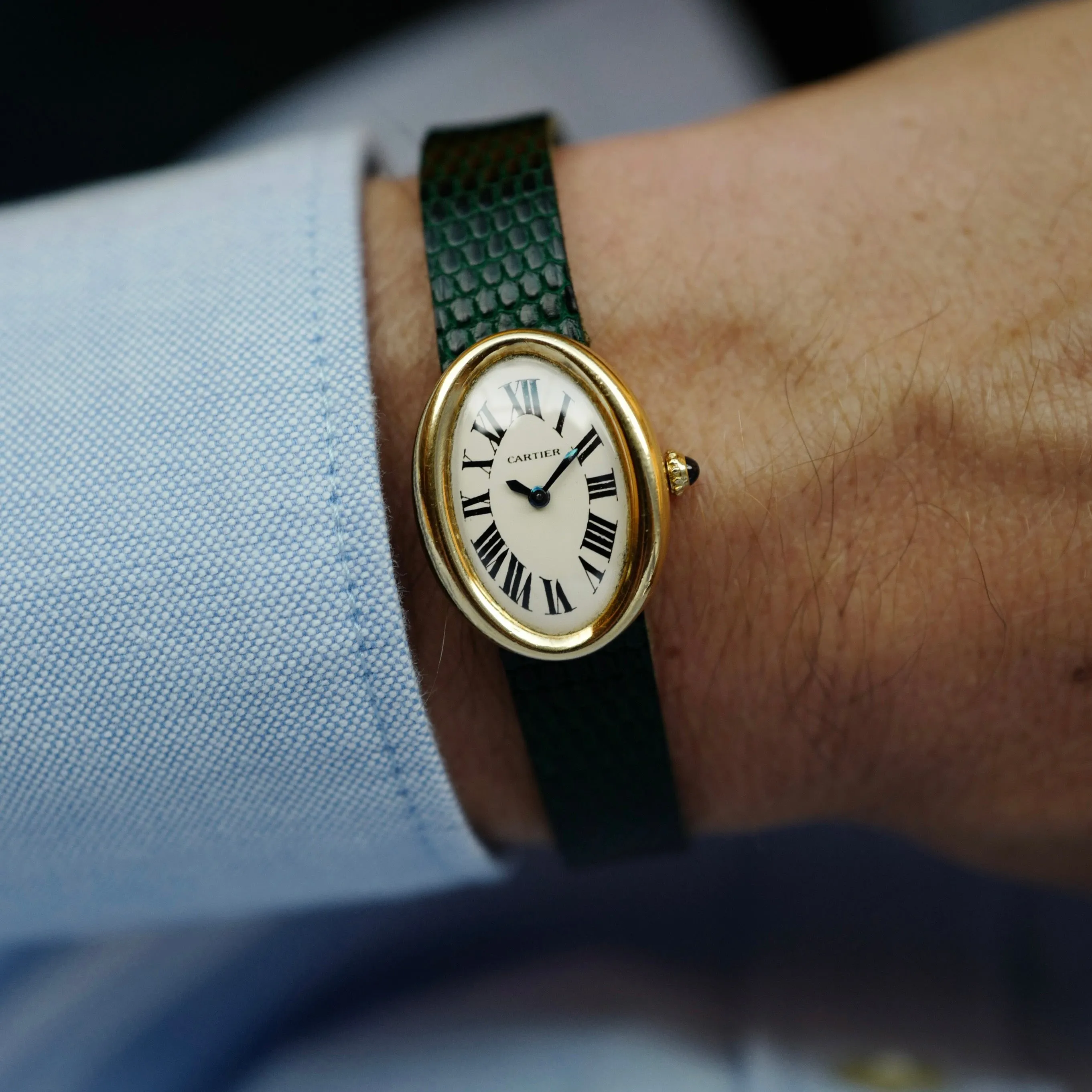 Cartier Yellow Gold London Baignoire (New Arrival)