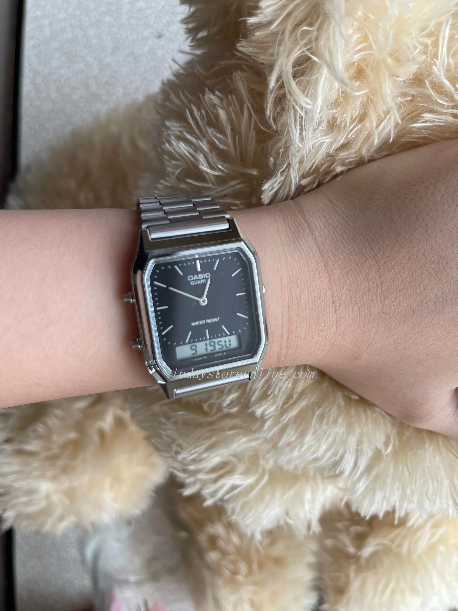 Casio Vintage Unisex Watch AQ-230A-1D Silver Plated Stainless Steel Self-adjustable Band