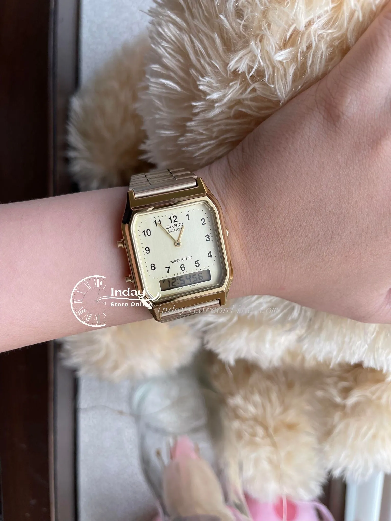 Casio Vintage Unisex Watch AQ-230GA-9B Gold Plated Stainless Steel Self-adjustable Band