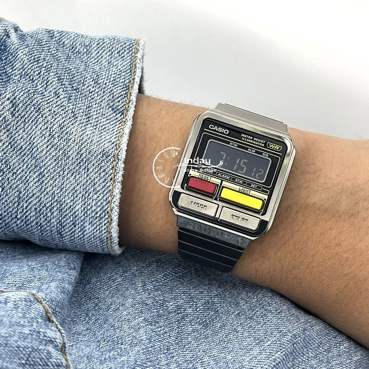 Casio Vintage Women's Watch A120WEGG-1B Resin Glass Stainless Steel Band Adjustable Clasp