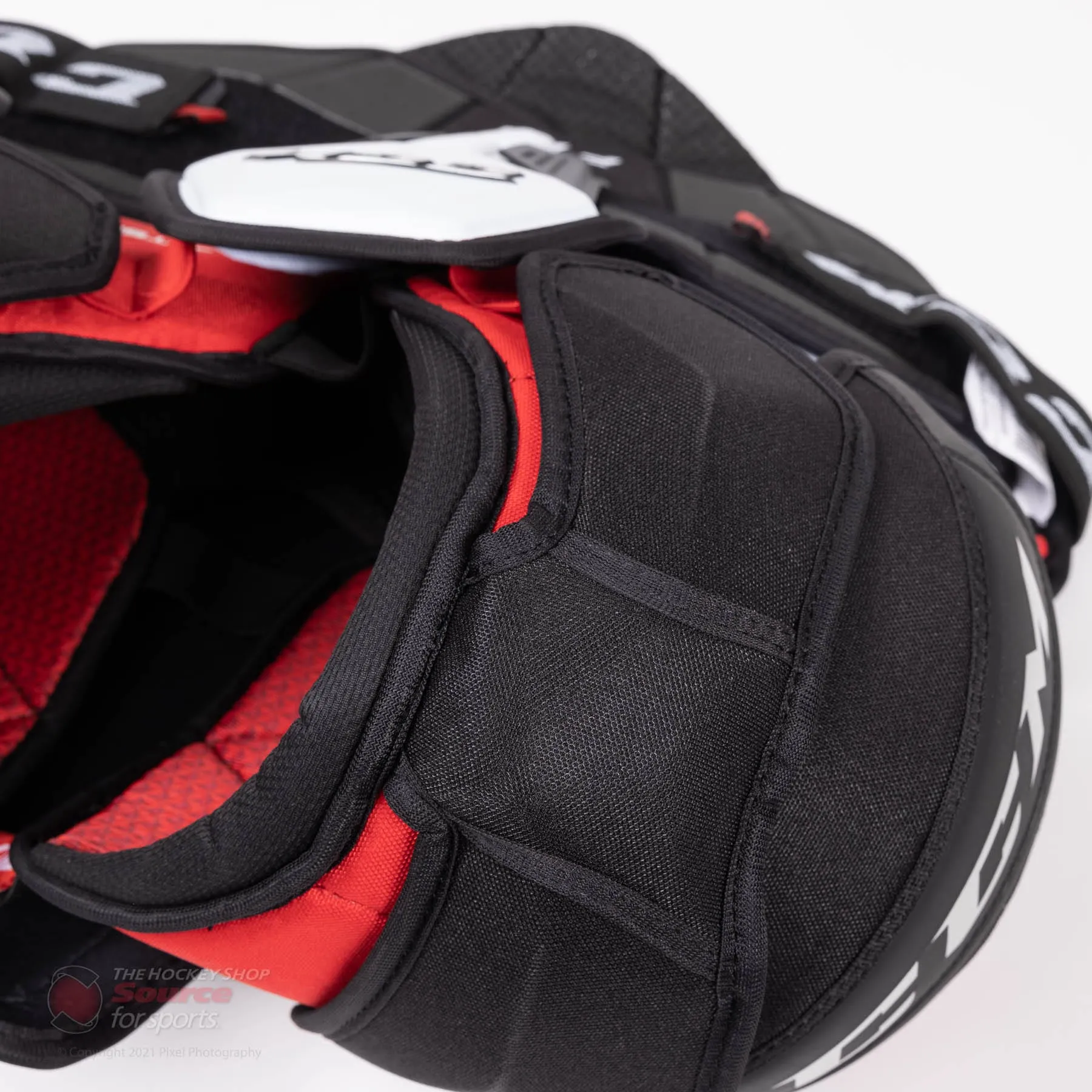 CCM Jetspeed FT4 Senior Hockey Shoulder Pads