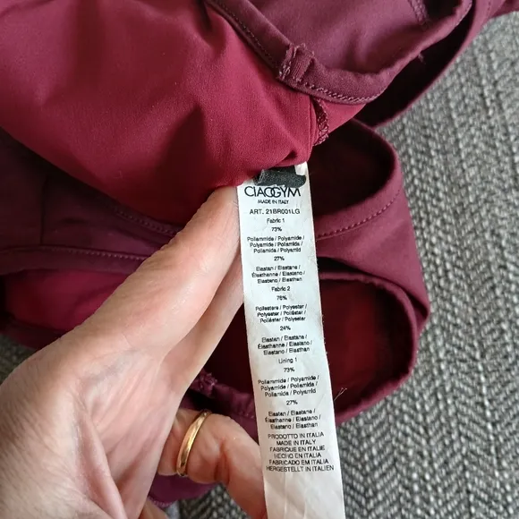 CIAOGYM All Over Me Bordeaux Sport Bra. Made in Italy. Size M