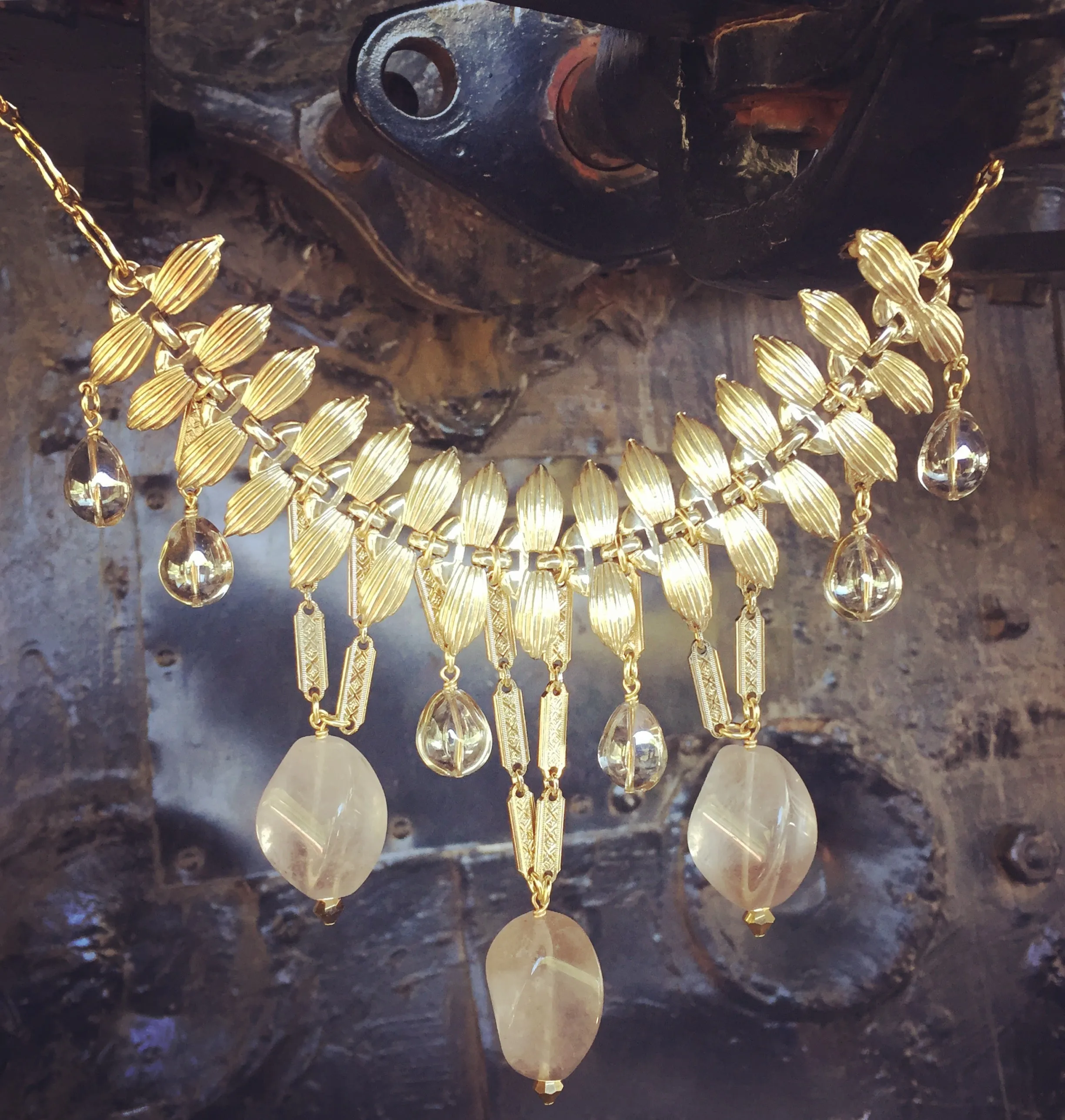 Cloudy quartz necklace