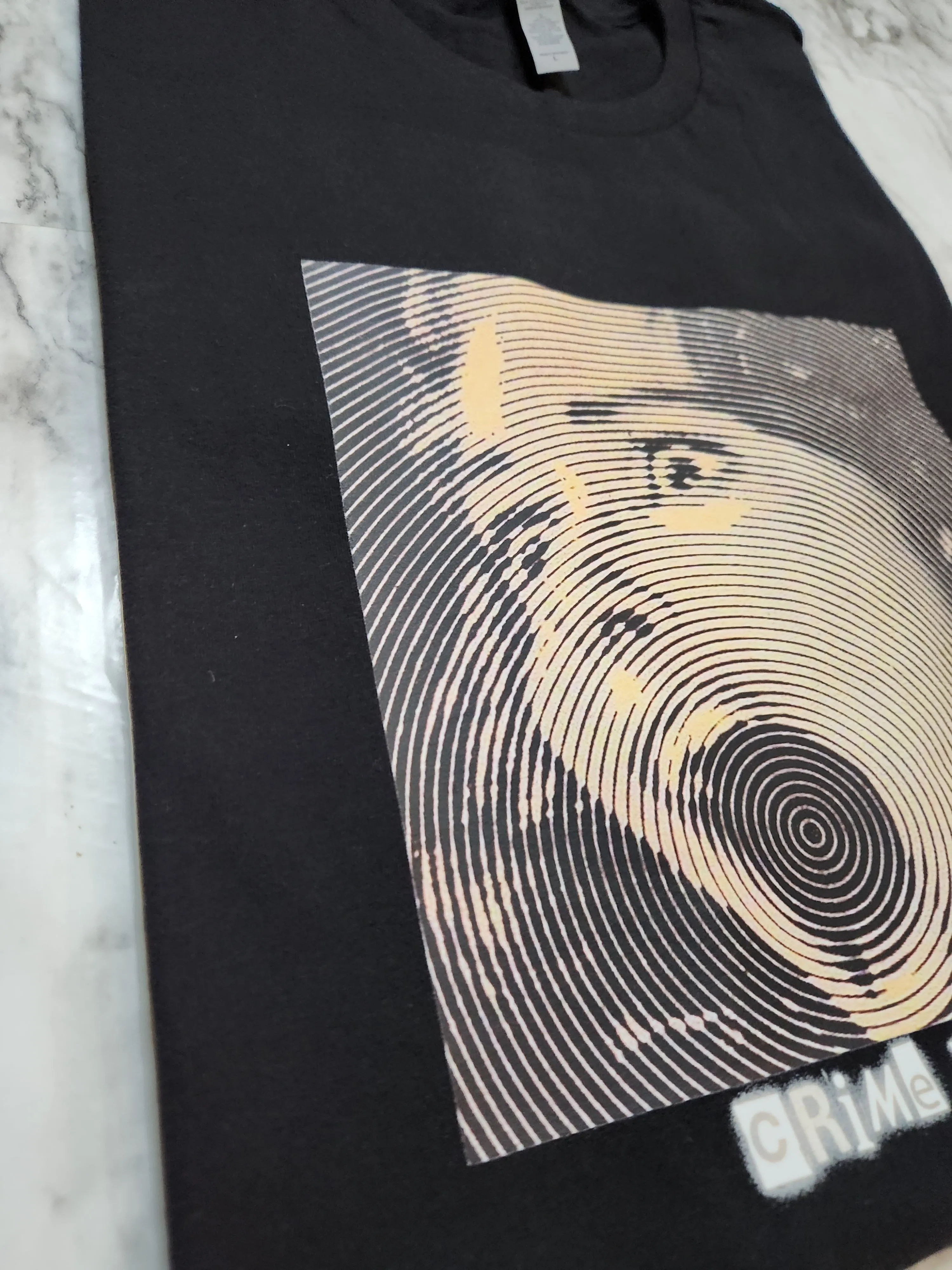 Crime Pays. T-Shirt (Black)