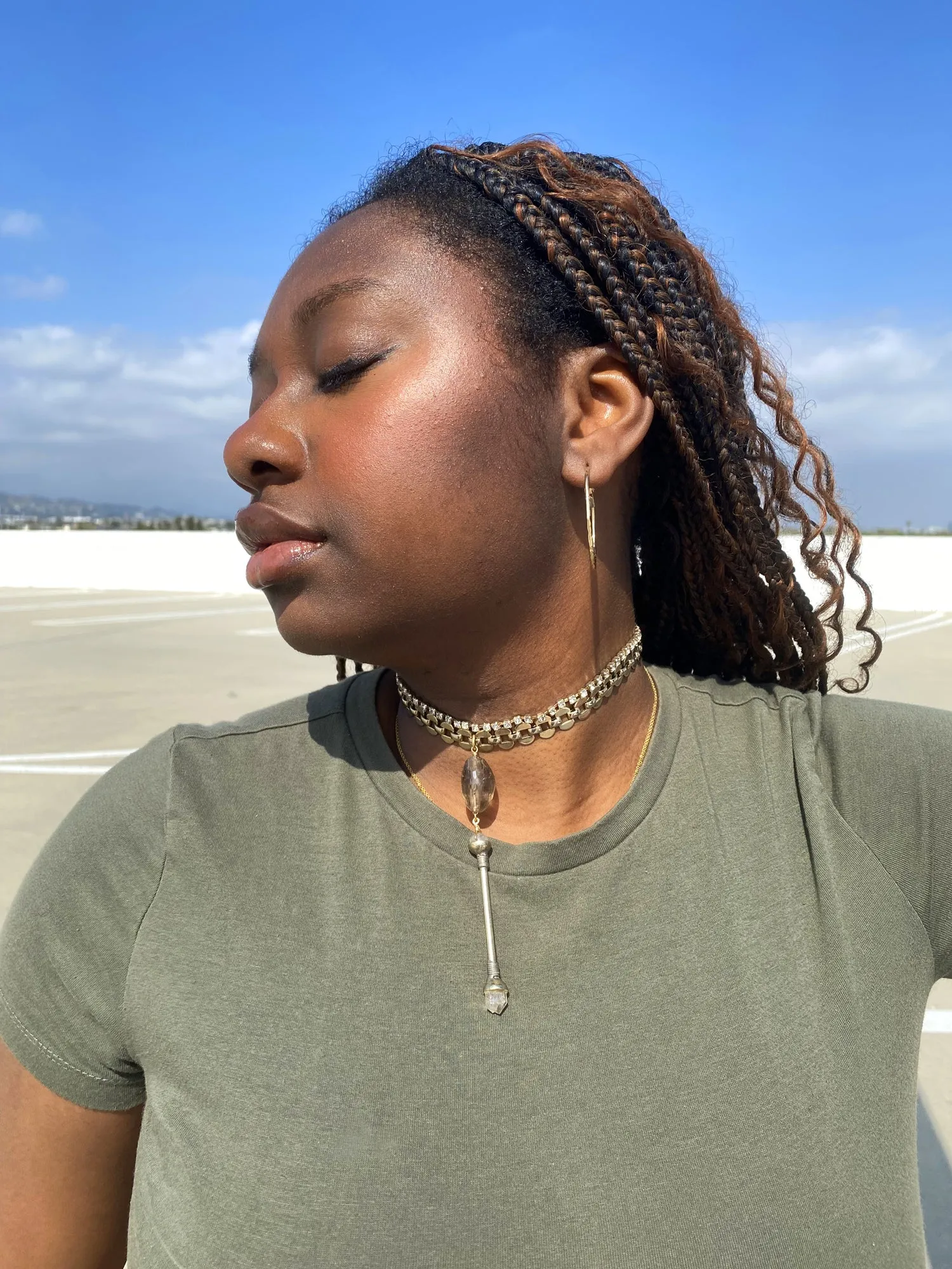 Crystal wand choker necklace