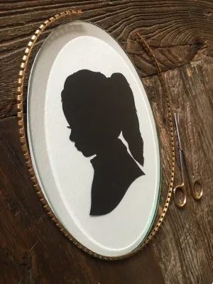 Custom Silhouette Portraits - Beveled Oval Glass Framed Silhouette Art