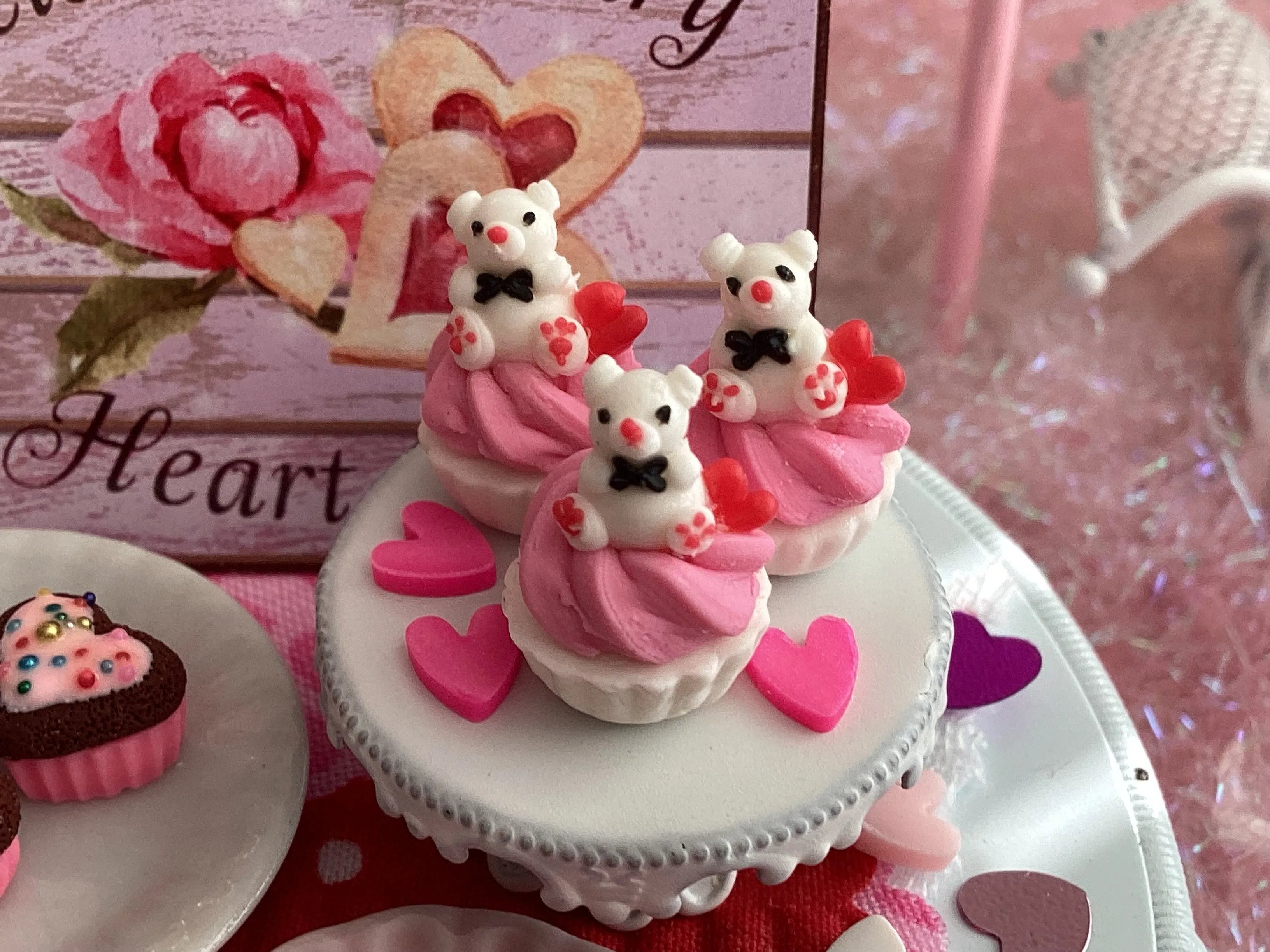 💗Day 11~ Magical Miniature Valentine's Day Cupcakes!