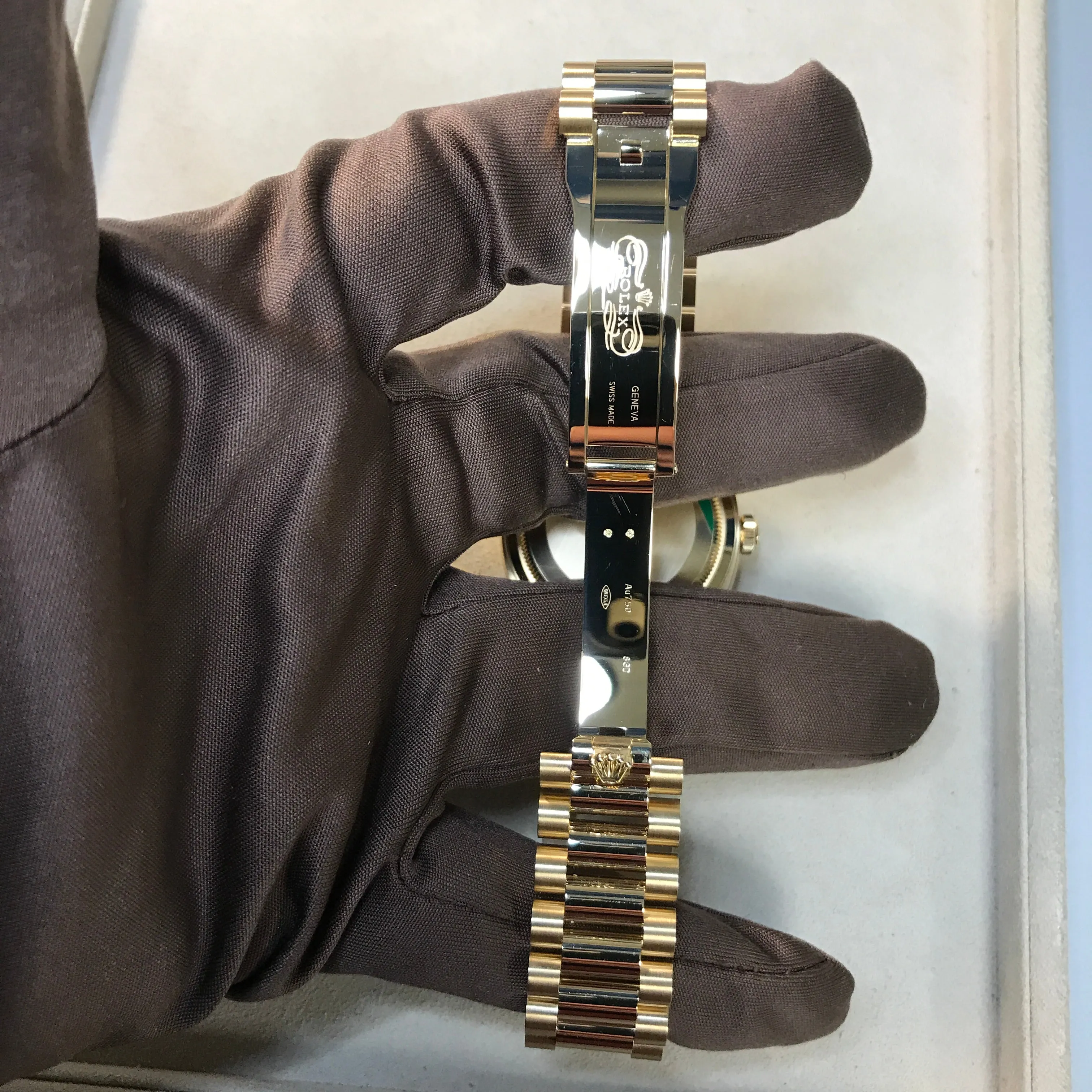 Day-Date 36 Yellow Gold / Fluted / MOP - Baguette / President (128238-0123)