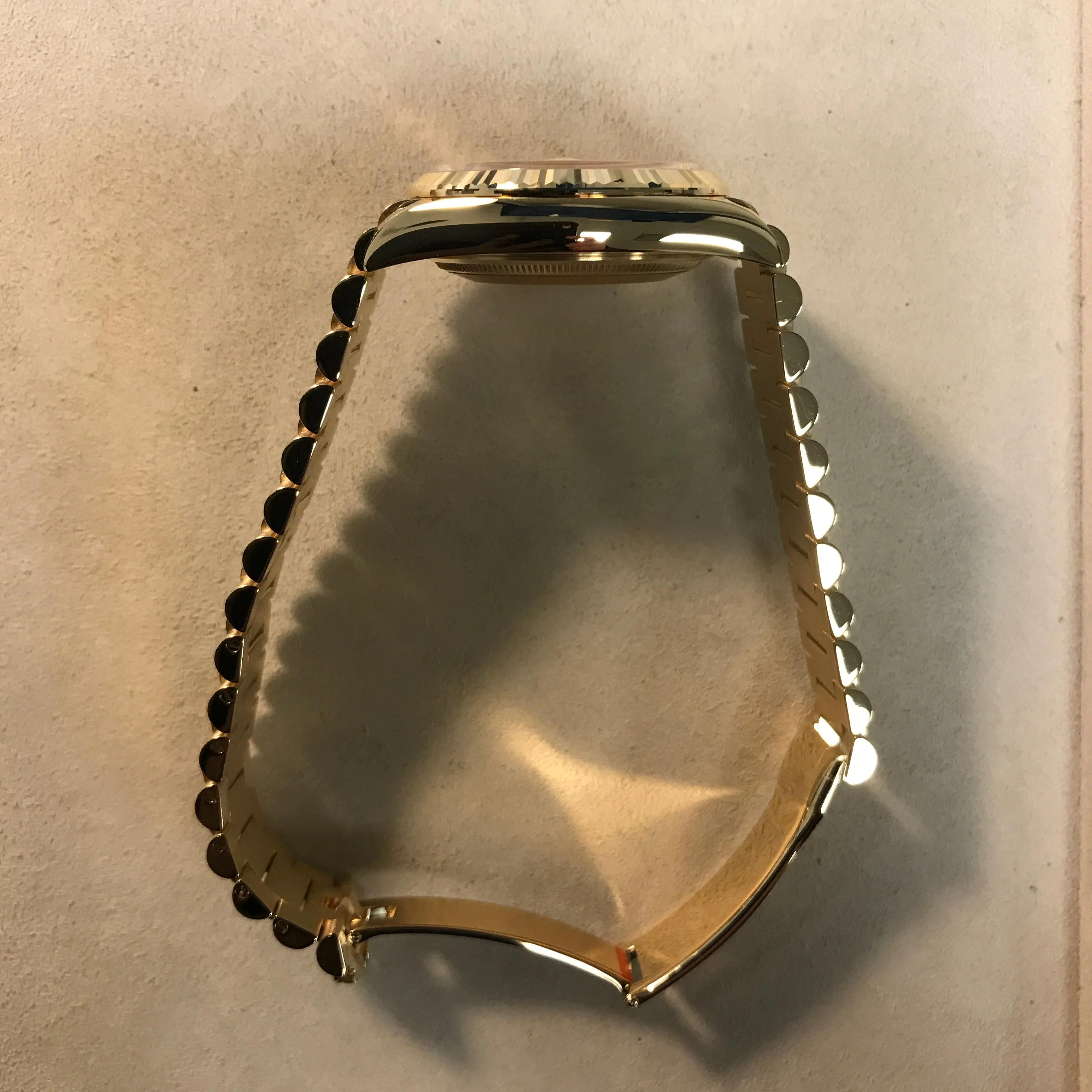 Day-Date 36 Yellow Gold / Fluted / MOP - Baguette / President (128238-0123)